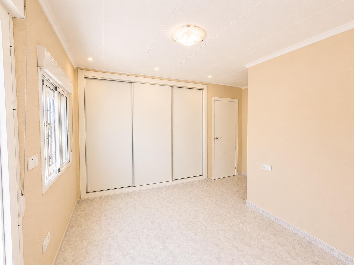 Bedroom in terraced for sale in San Fulgencio
