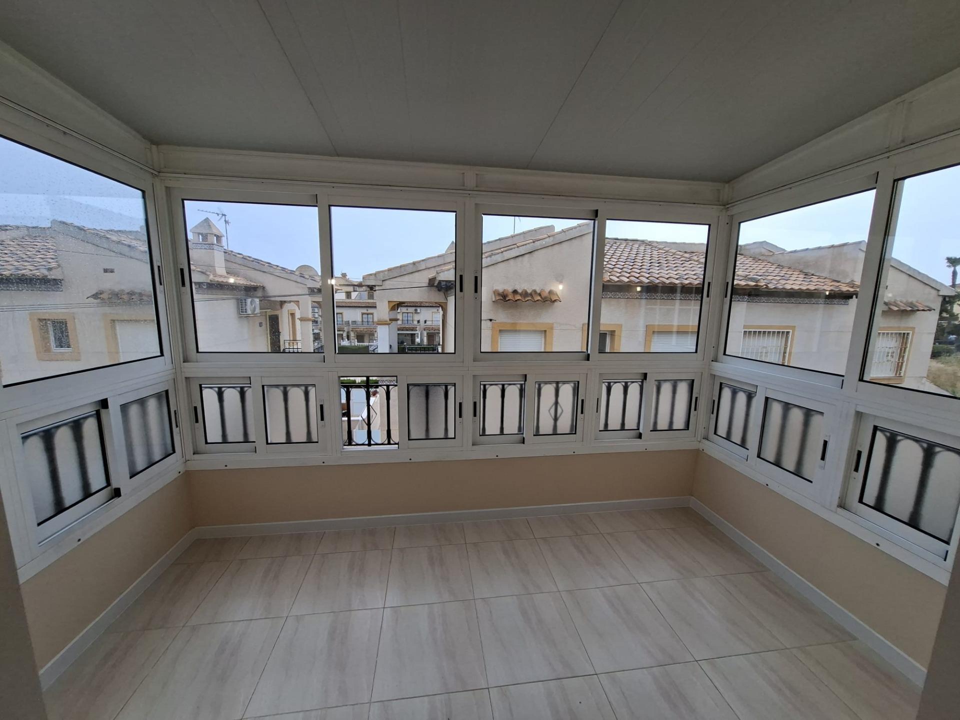Living room in bungalow for sale in Orihuela Costa