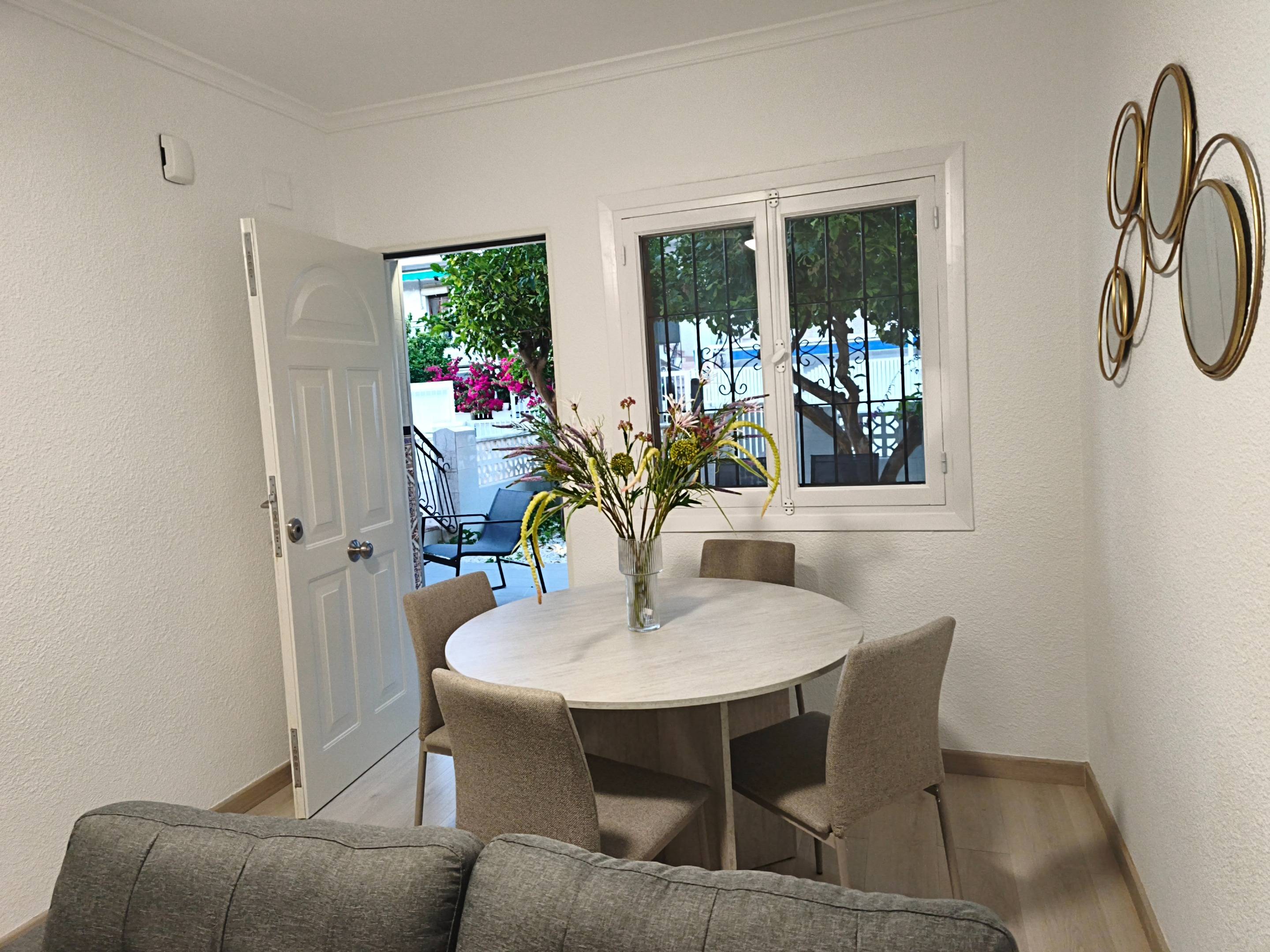 Master bedroom in bungalow for sale in San Pedro del Pinatar