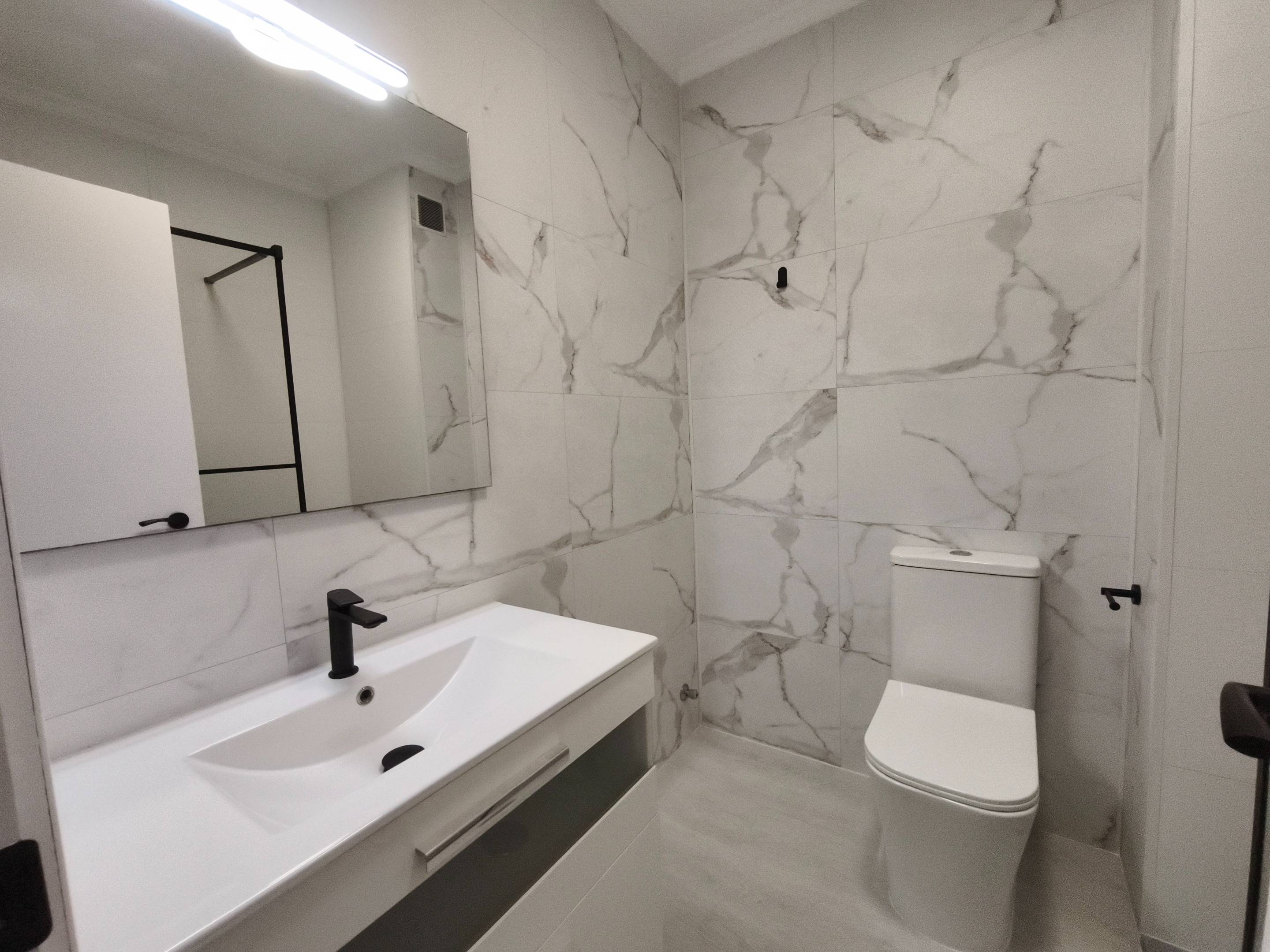 Bathroom in bungalow for sale in San Pedro del Pinatar