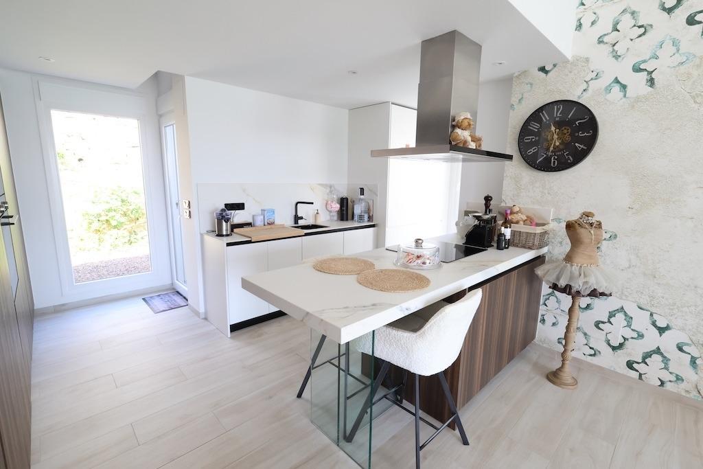 Terrace in villa for sale in Algorfa