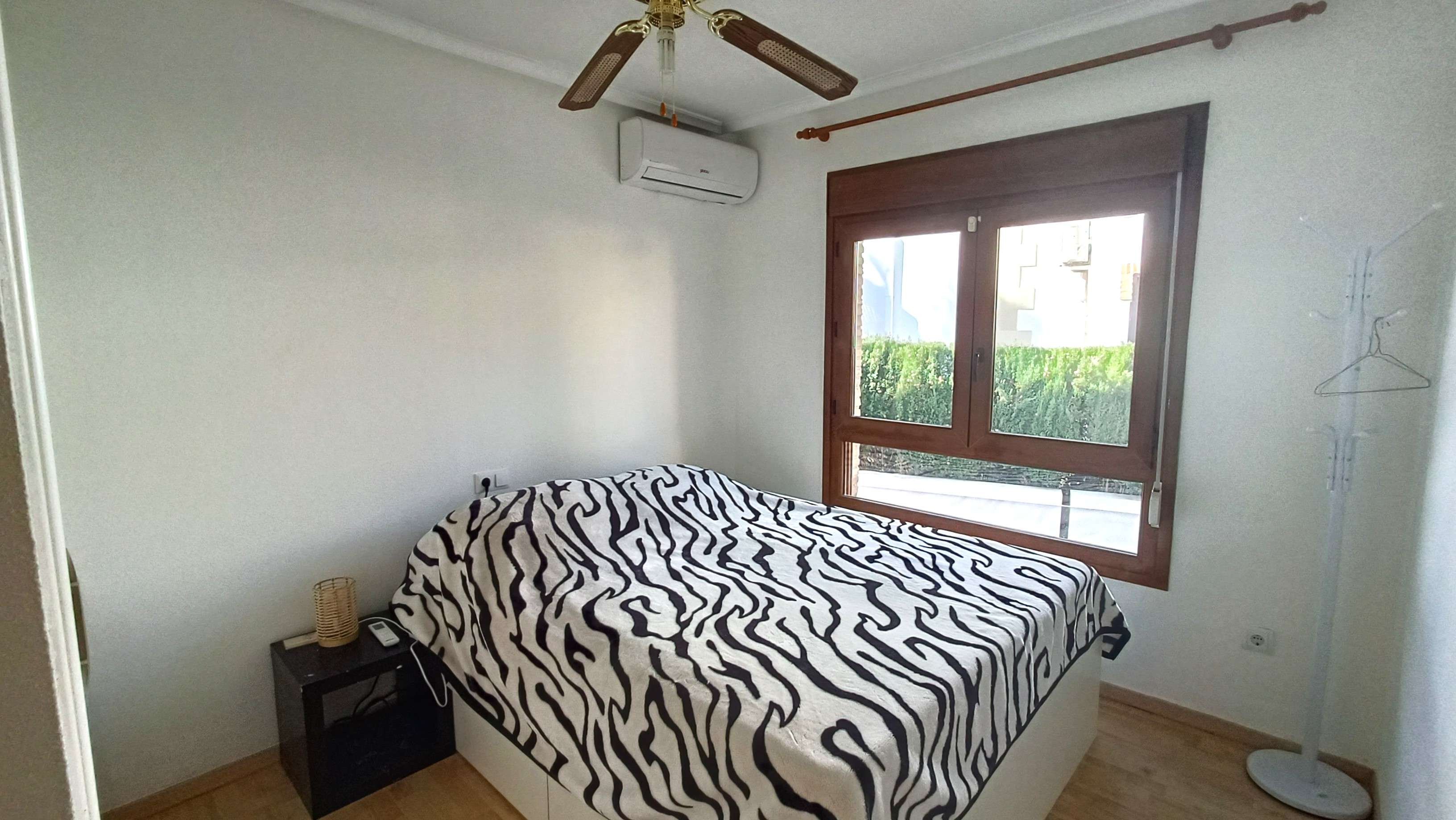 Garden in villa for sale in Algorfa