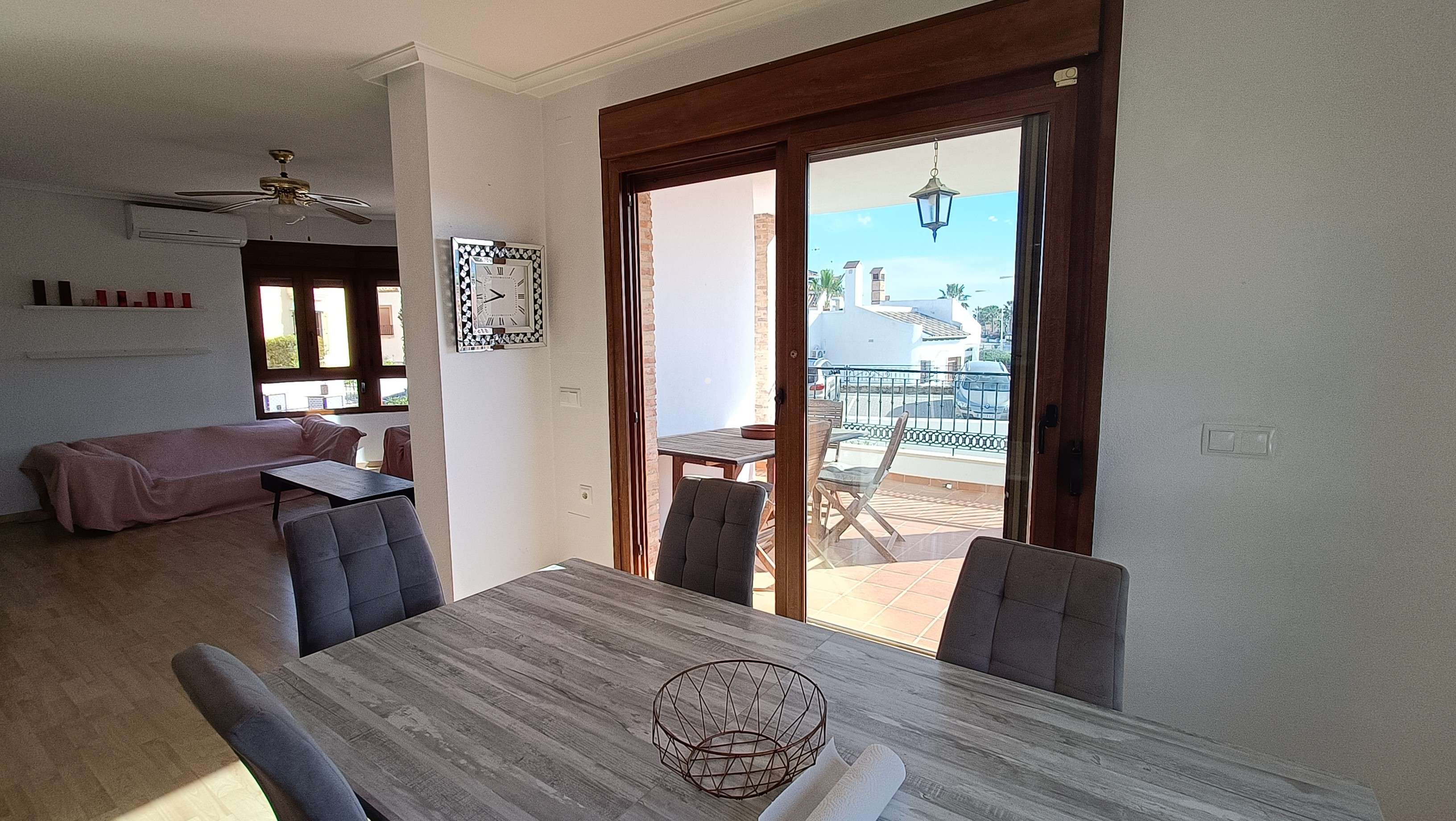 Dining area in villa for sale in Algorfa