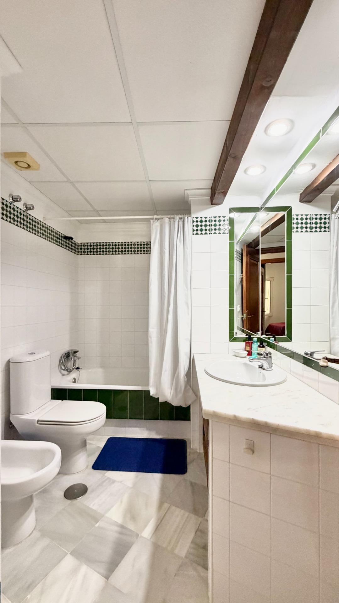 Master bedroom in apartment for sale in Torrevieja