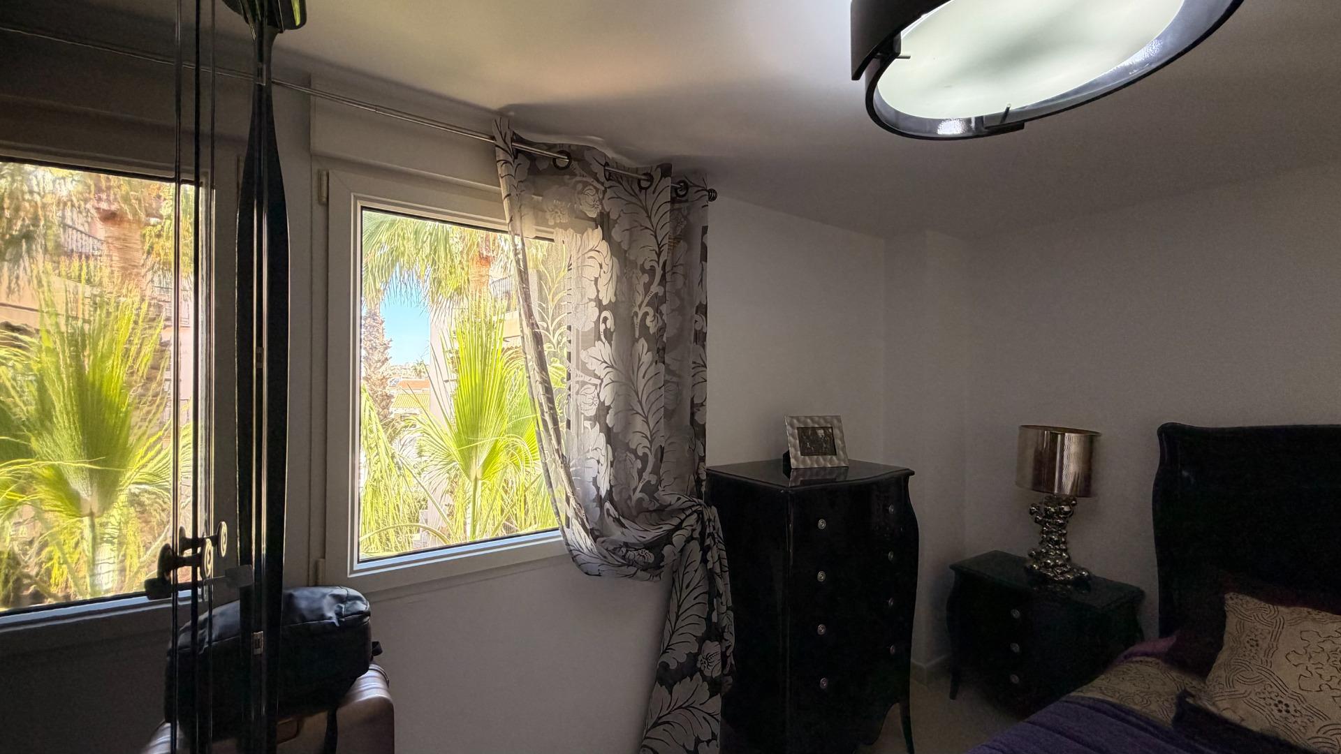 Living room in apartment for sale in Torrevieja