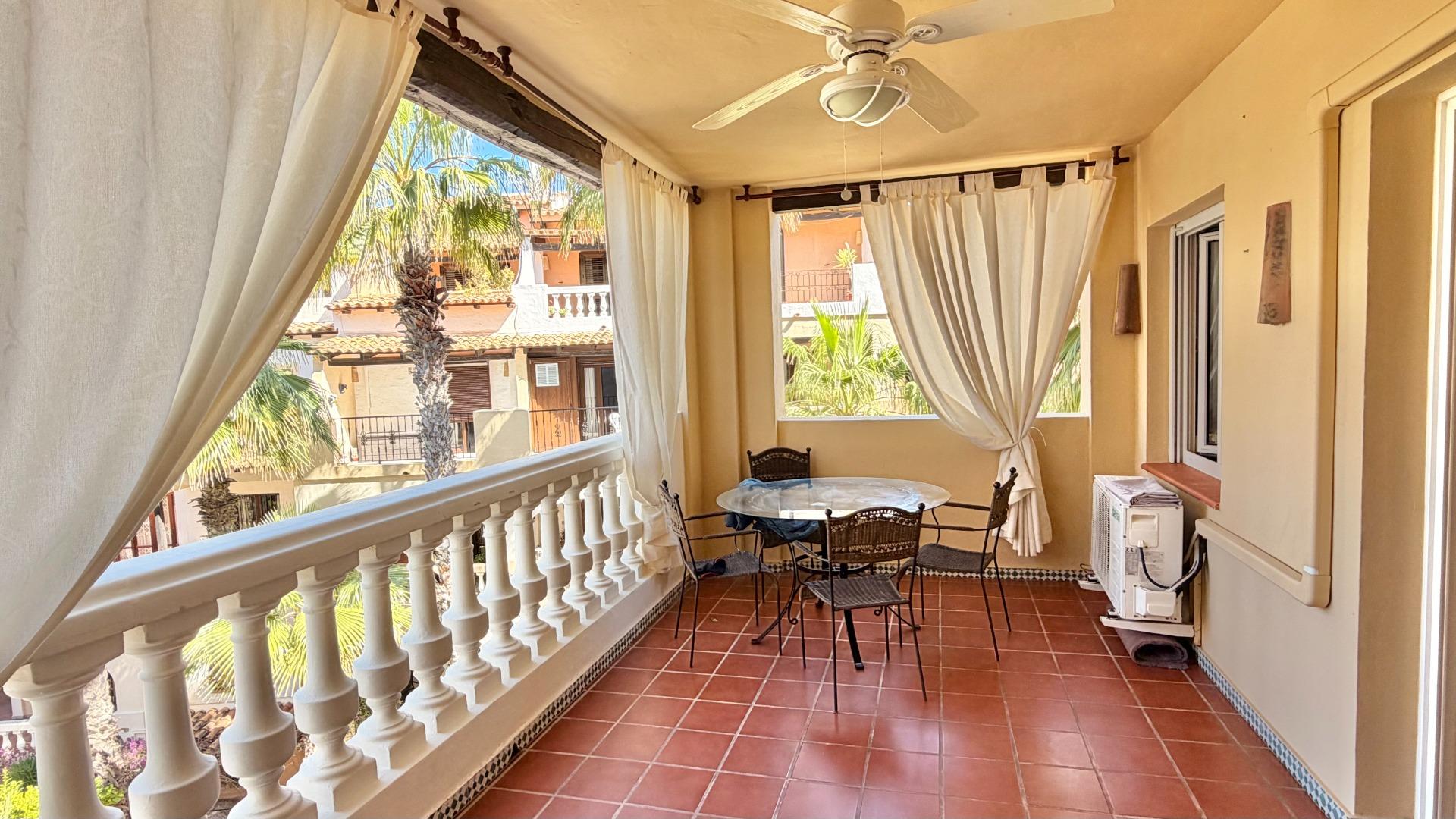 Bedroom in apartment for sale in Torrevieja
