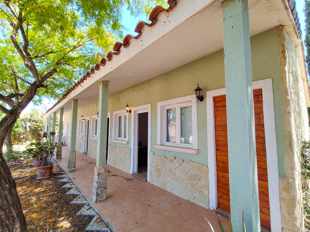 Bathroom in villa for sale in Elche