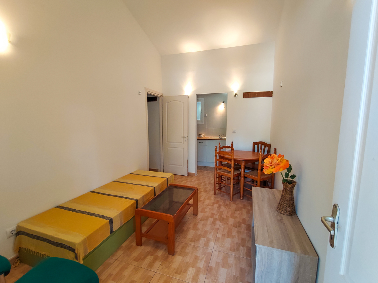 Terrace in villa for sale in Elche