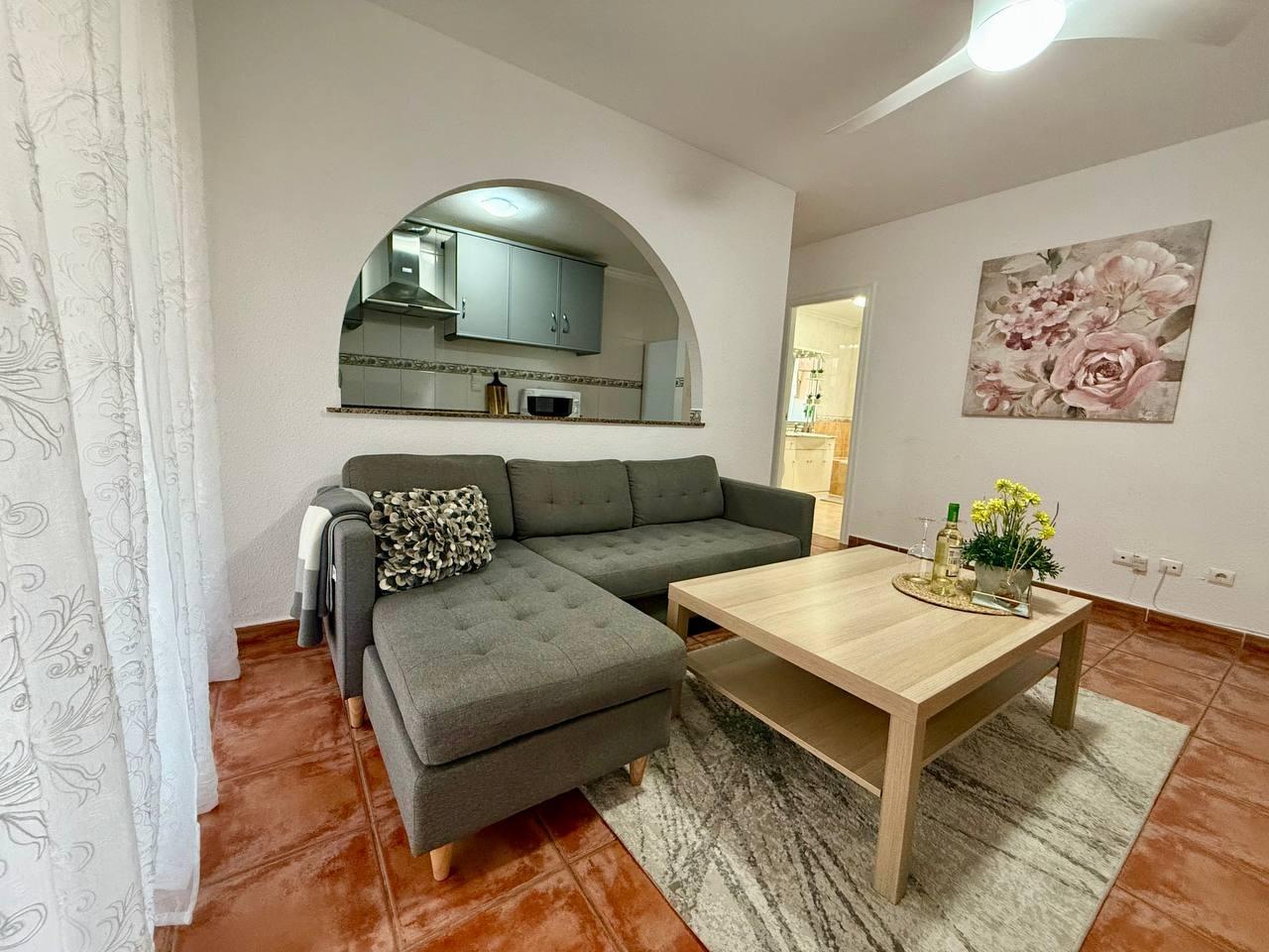 Master bedroom in apartment for sale in Torrevieja