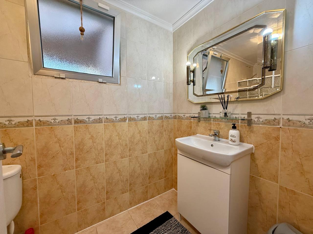 Kitchen in apartment for sale in Torrevieja