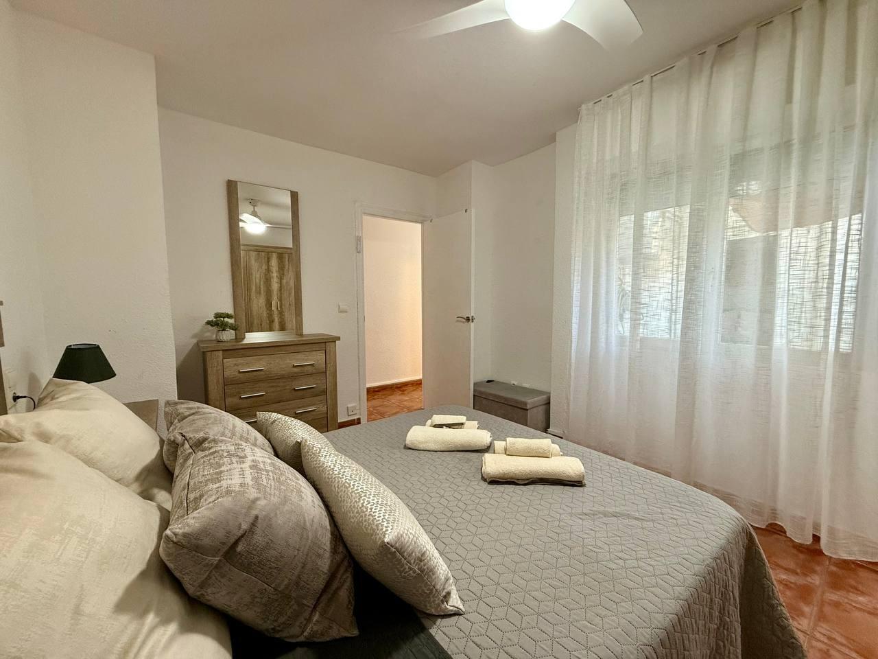 Master bedroom in apartment for sale in Torrevieja