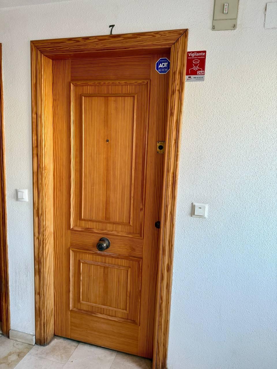 Bedroom in apartment for sale in Torrevieja