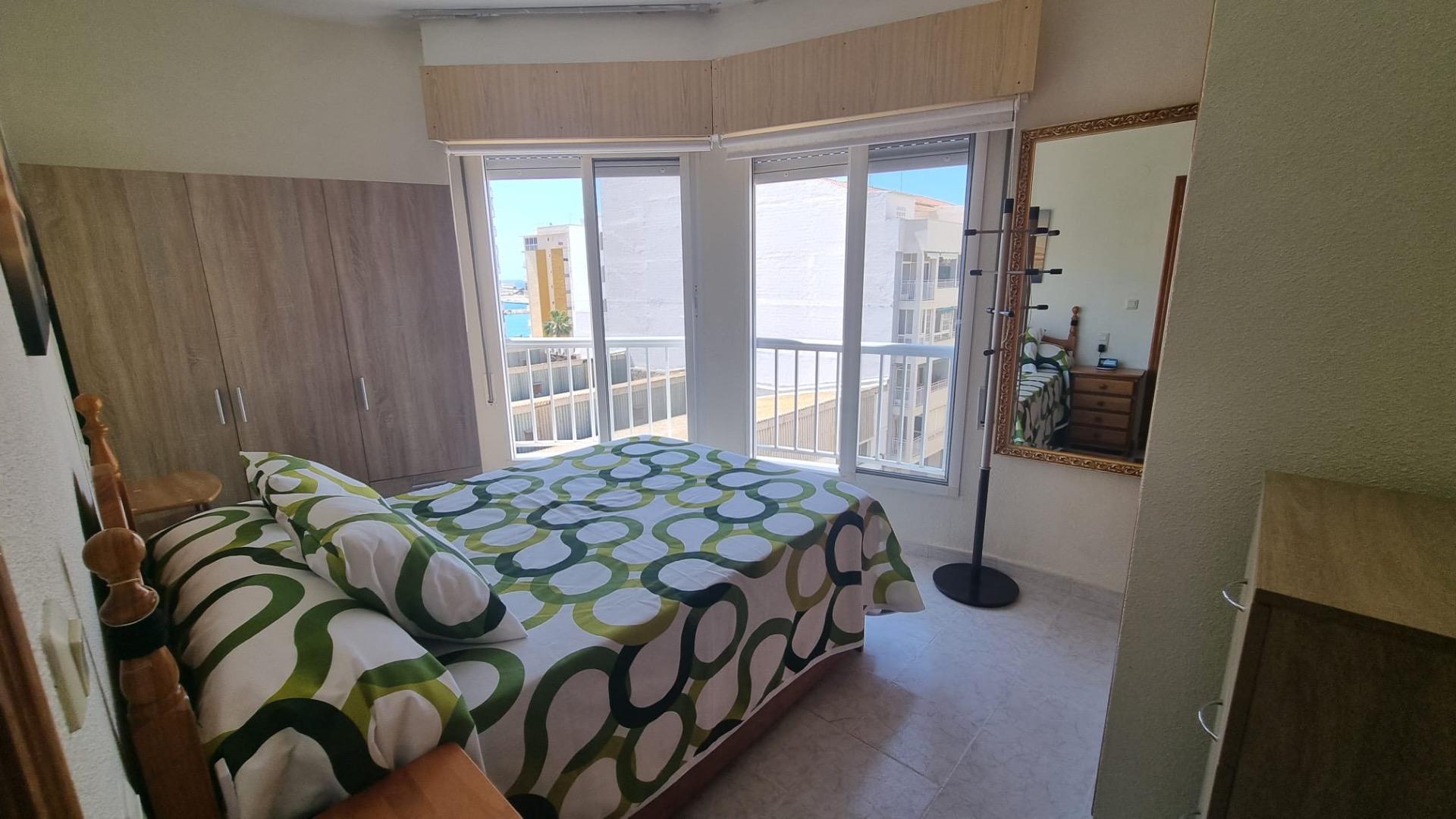 Charmant 2-slaapkamer appartement met oostelijke oriëntatie in Acequión, Torrevieja – Dichtbij het strand
