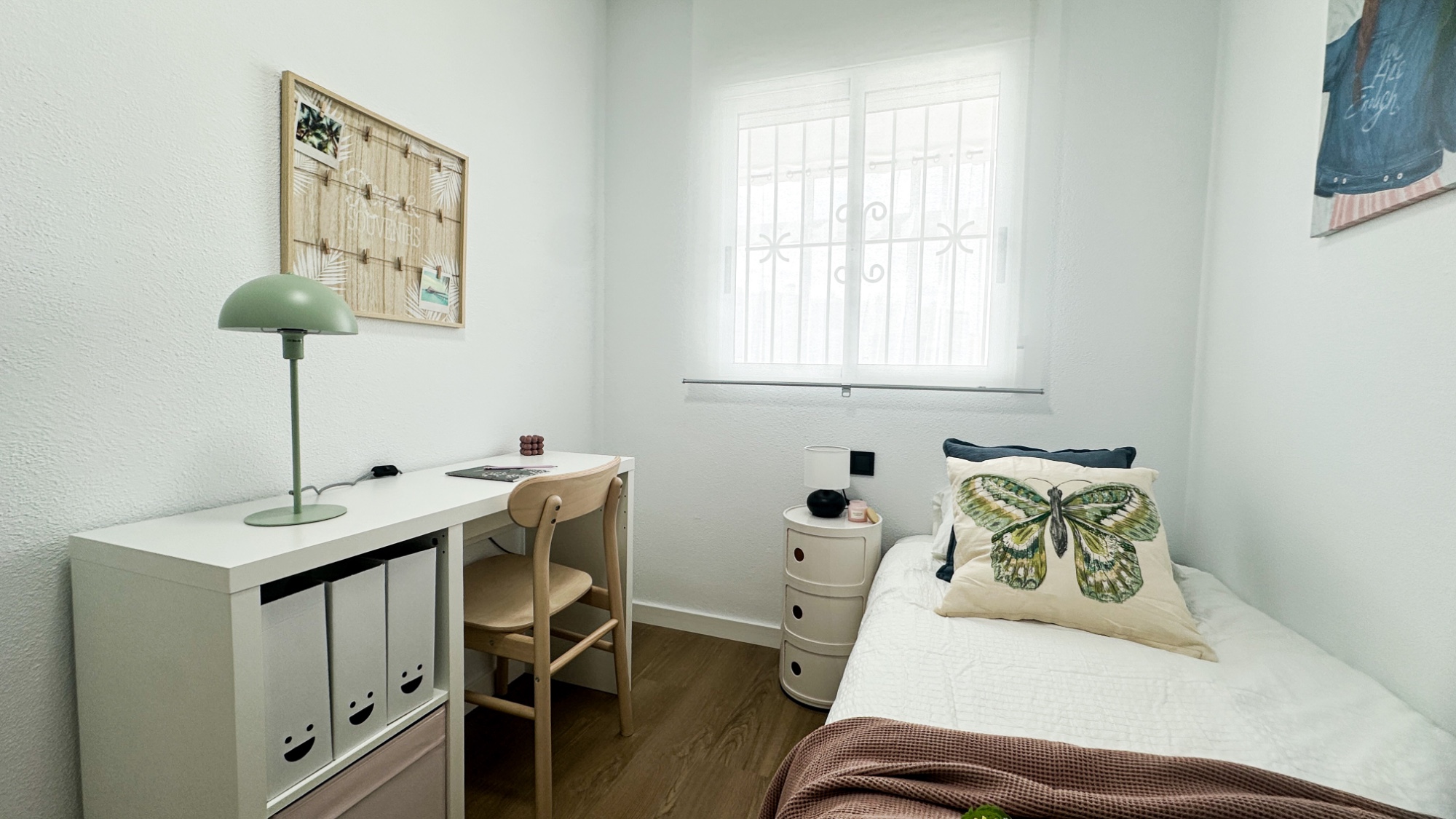 Bedroom in apartment for sale in Orihuela Costa
