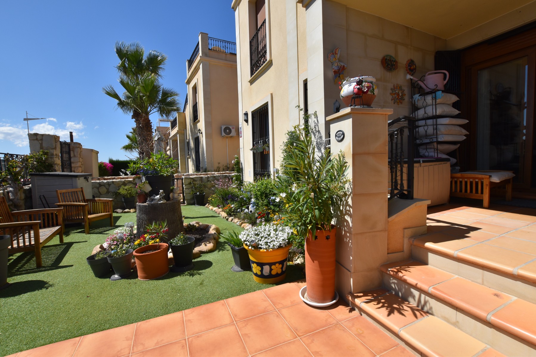Dining area in apartment for sale in Algorfa