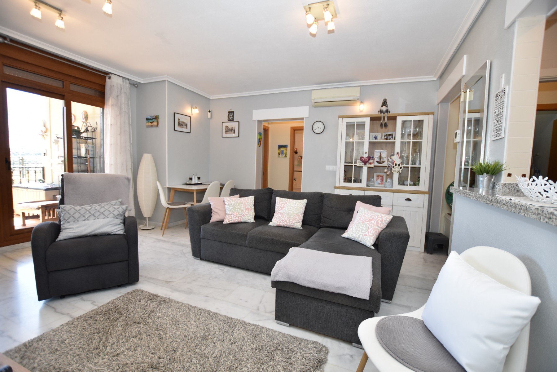 Terrace in apartment for sale in Algorfa