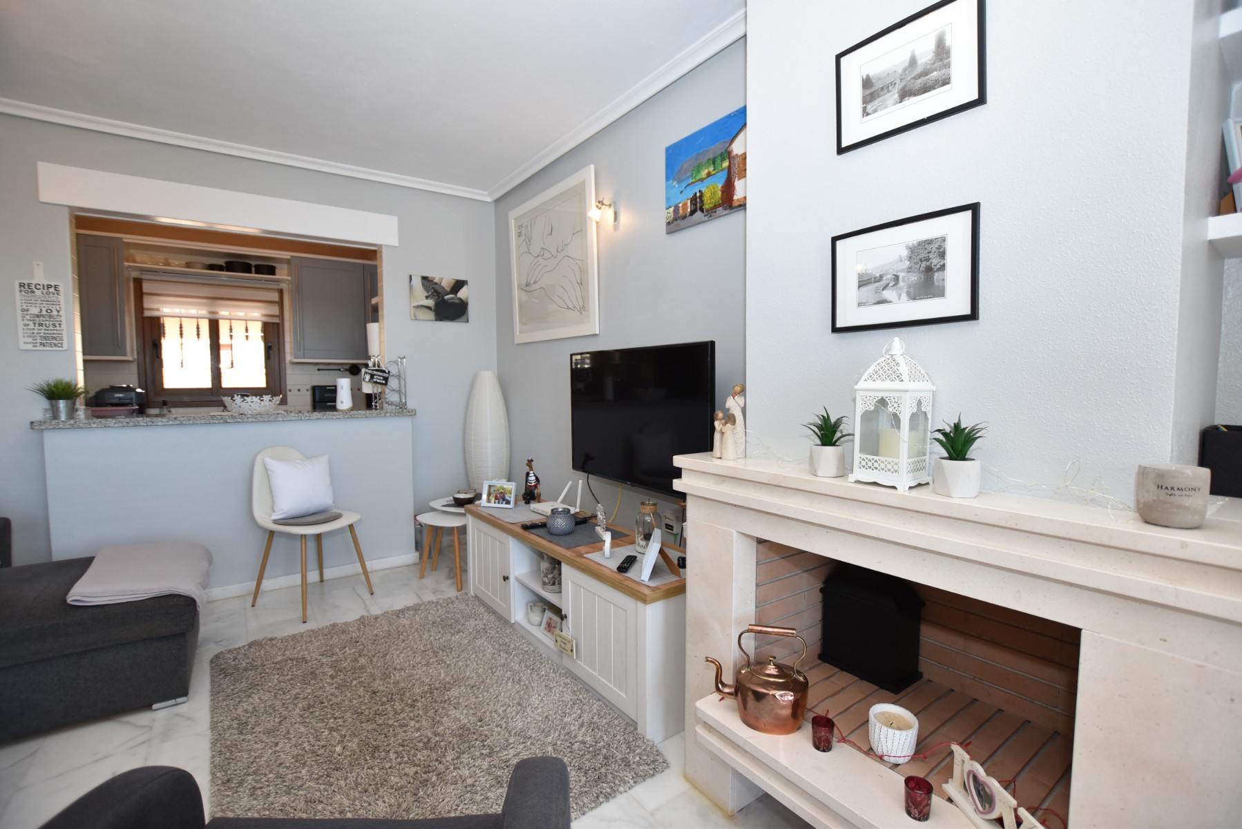 Bedroom in apartment for sale in Algorfa