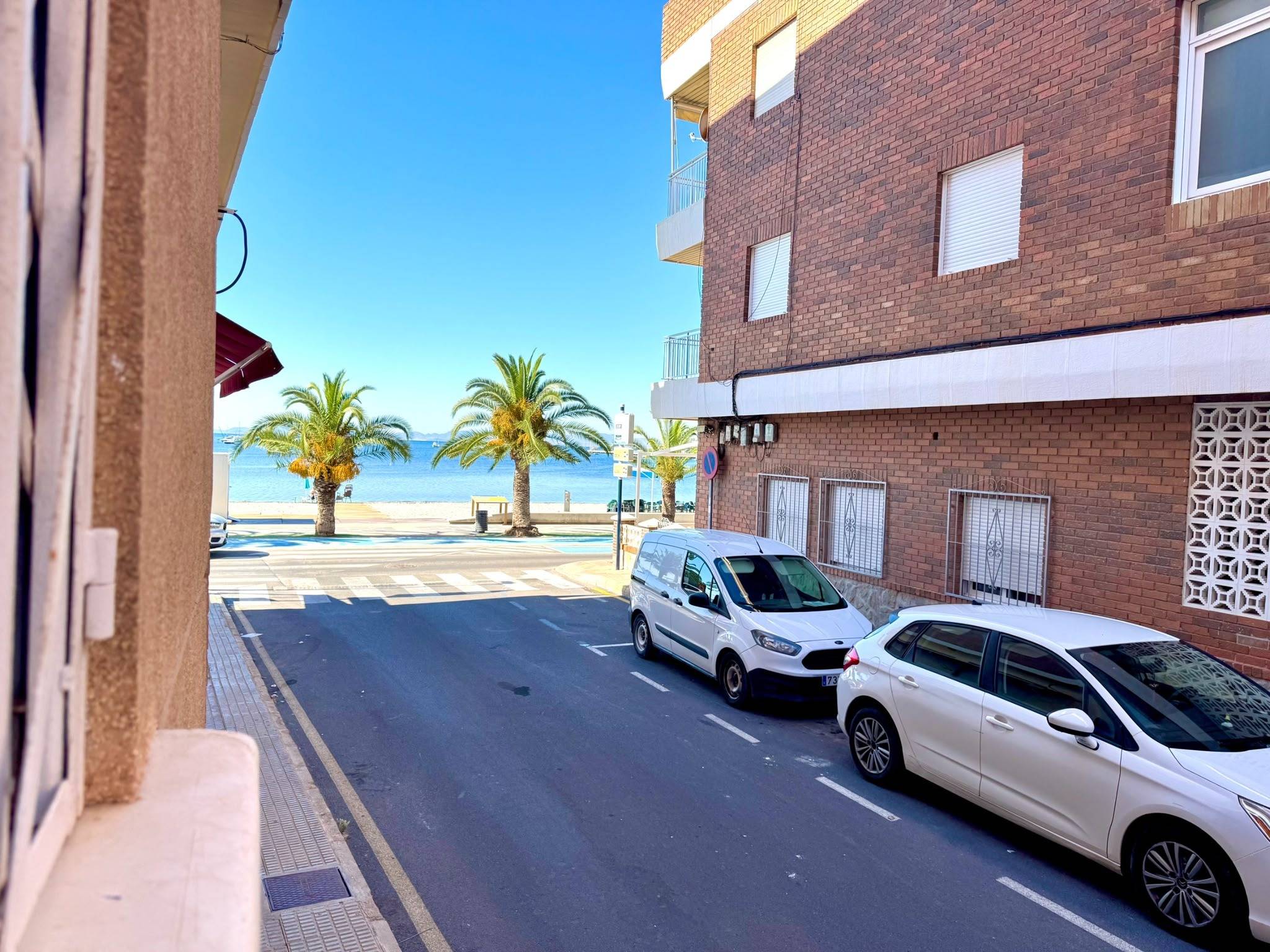 Stilingas apartamentas prie jūros ir Mar Menor gydomųjų balzamų – modernus gyvenimas gamtos apsuptyje