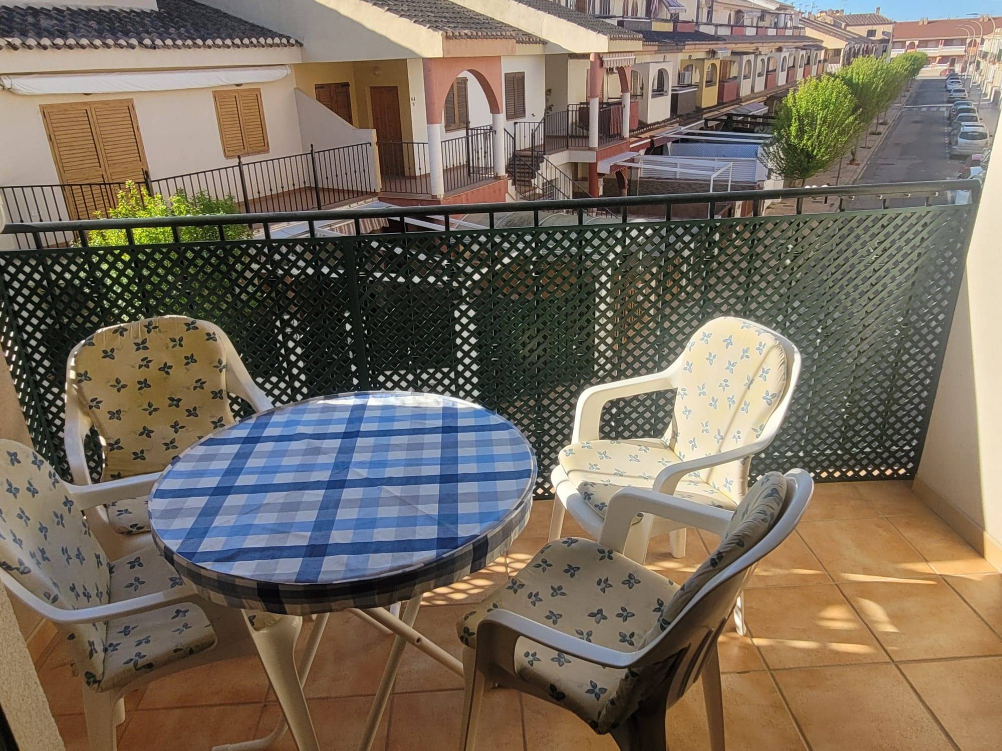 Bedroom in apartment for sale in Los Alcazares