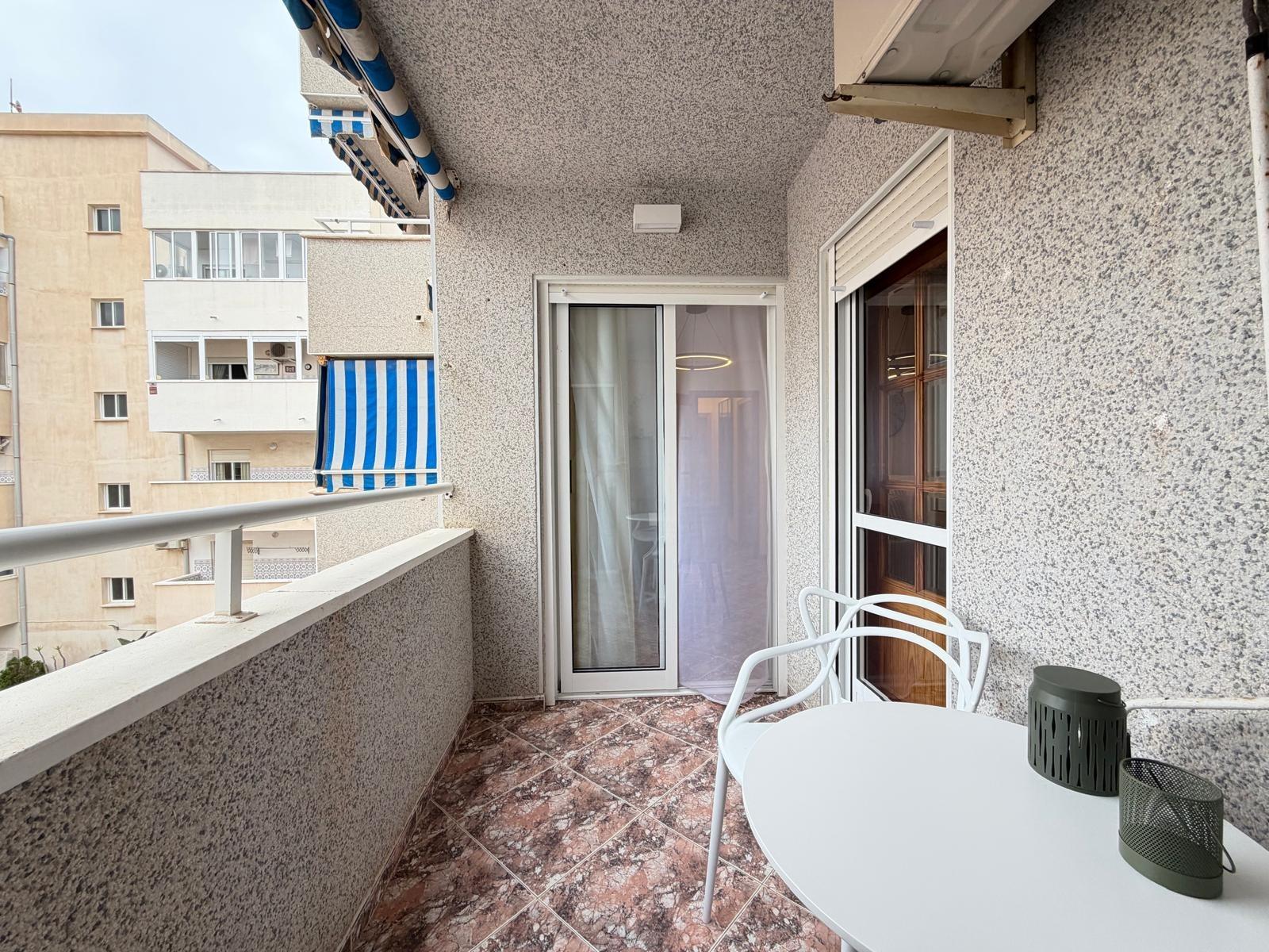 Terrace in apartment for sale in Torrevieja