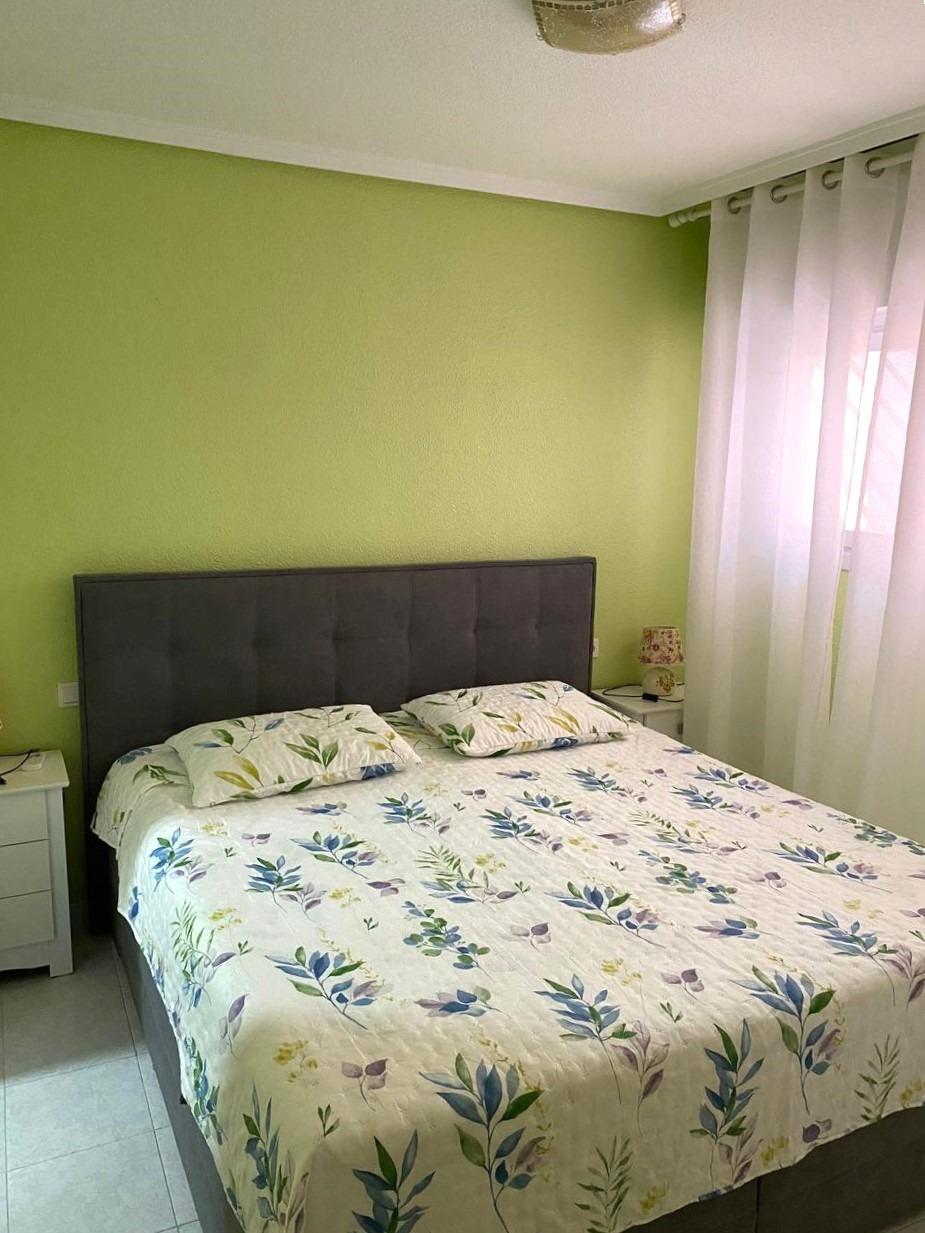 Pool area in apartment for sale in Torrevieja