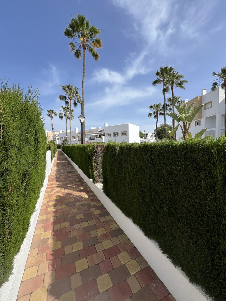 Bedroom in apartment for sale in Orihuela Costa