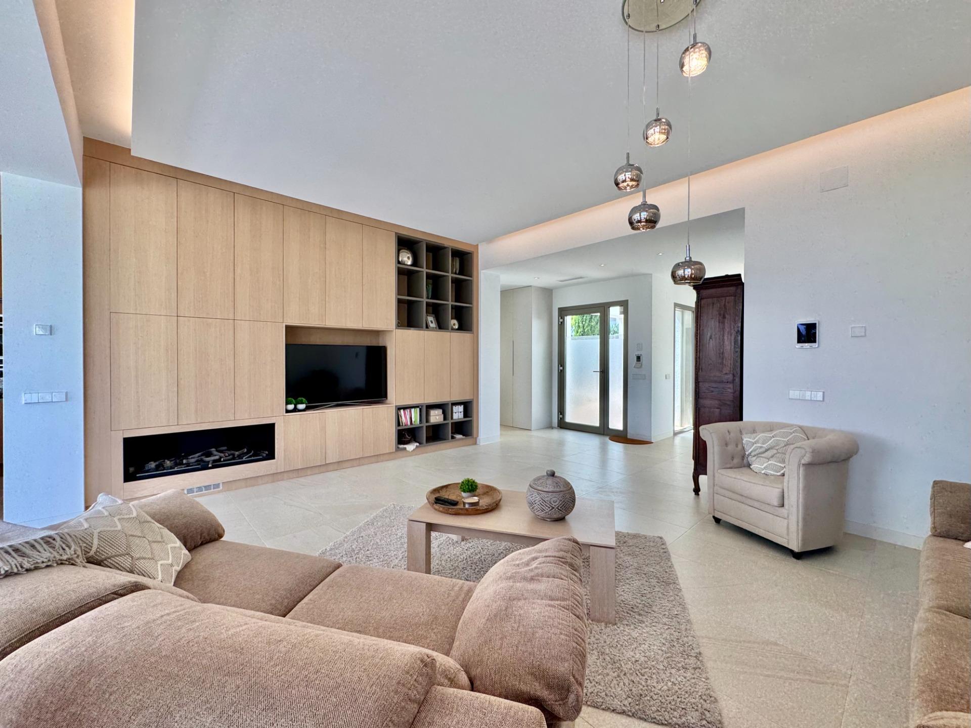 Exterior view in villa for sale in Orihuela