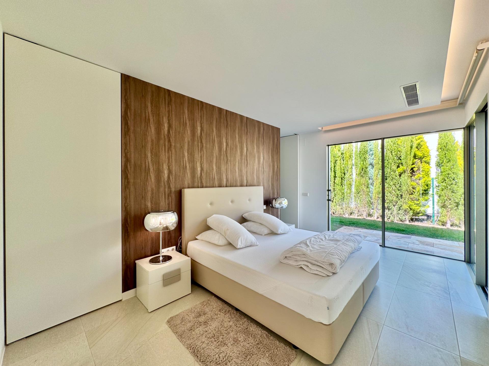 Pool area in villa for sale in Orihuela