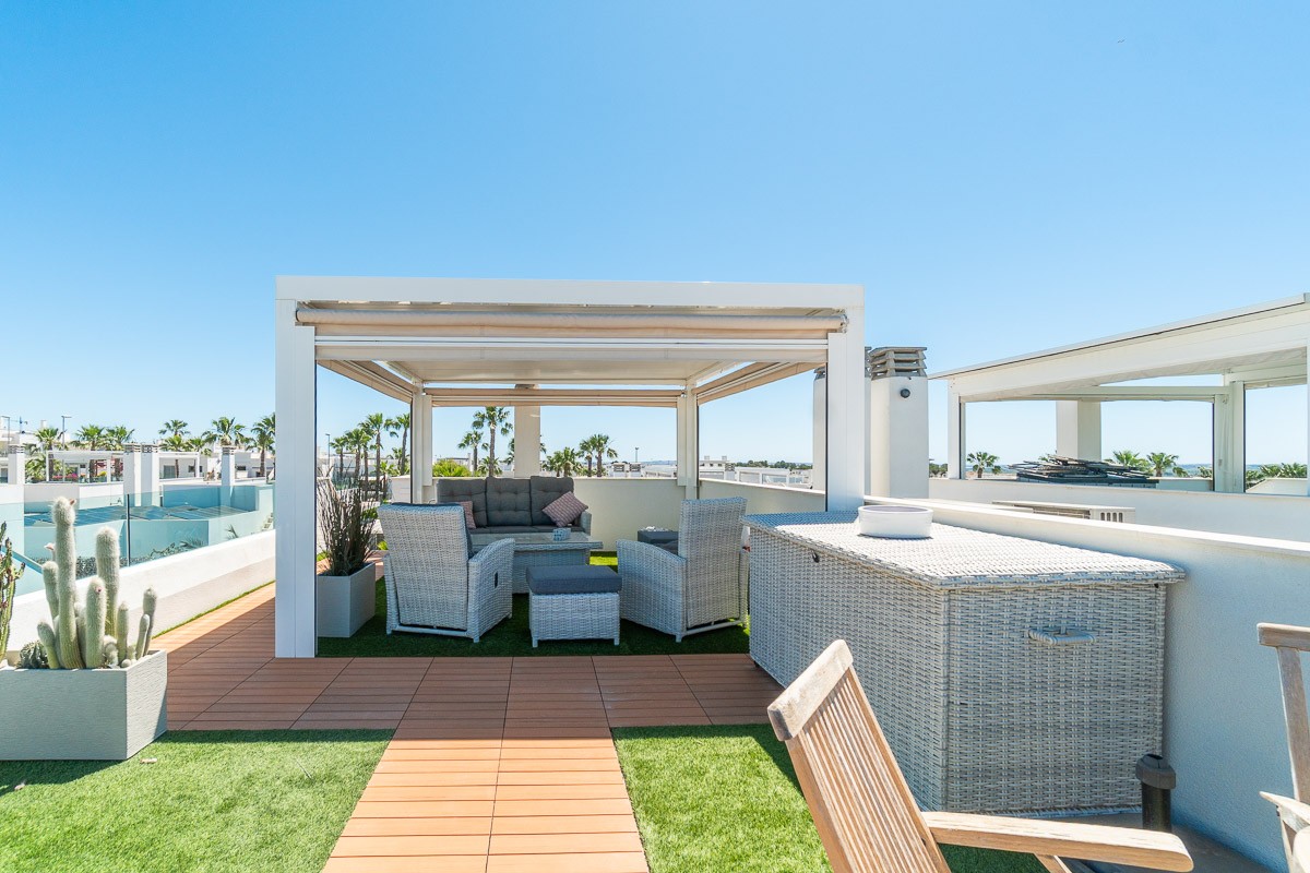 Living room in villa for sale in Vistabella Golf Entre Naranjos