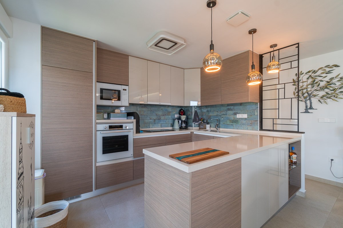 Dining area in villa for sale in Vistabella Golf Entre Naranjos