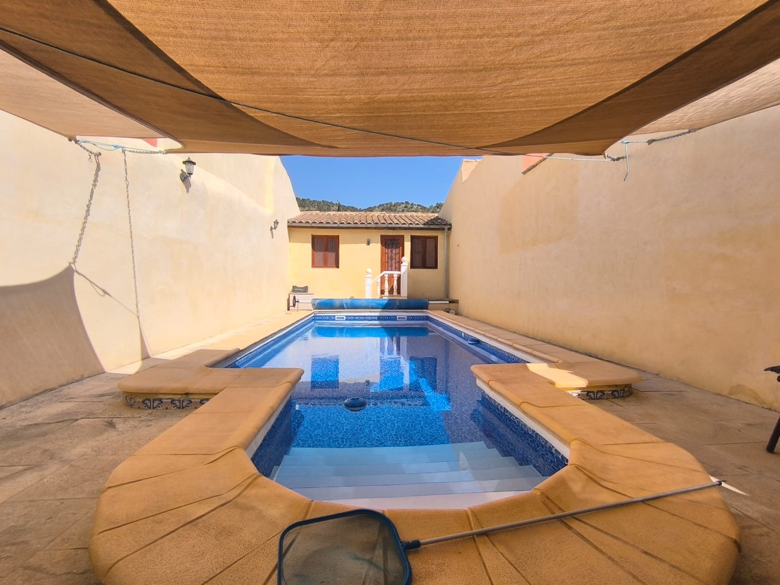 Villa Spazjuwa Madwar Ħaxixa bl-Istazzjon Pool u Vitti ta' Kunsillier