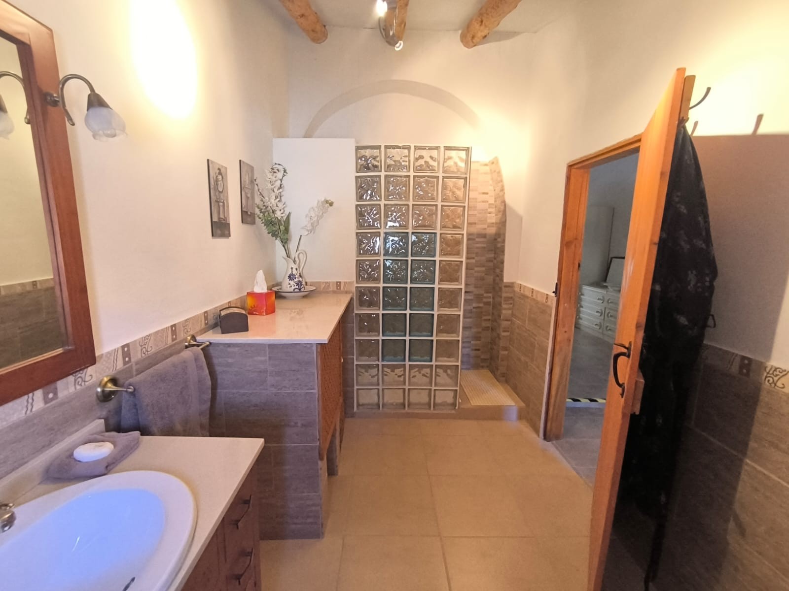 Exterior view in villa for sale in Chinorlet