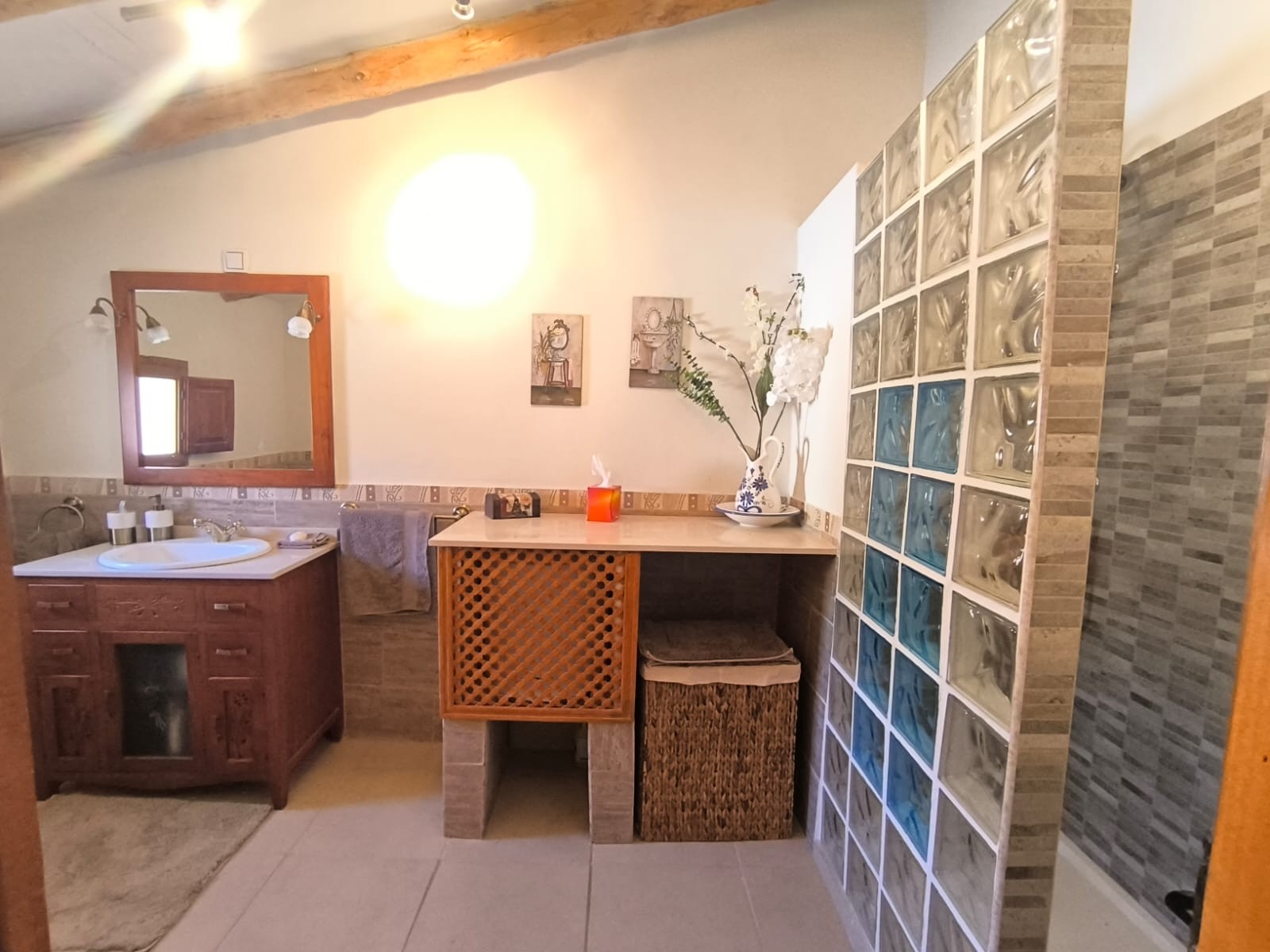 Living room in villa for sale in Chinorlet