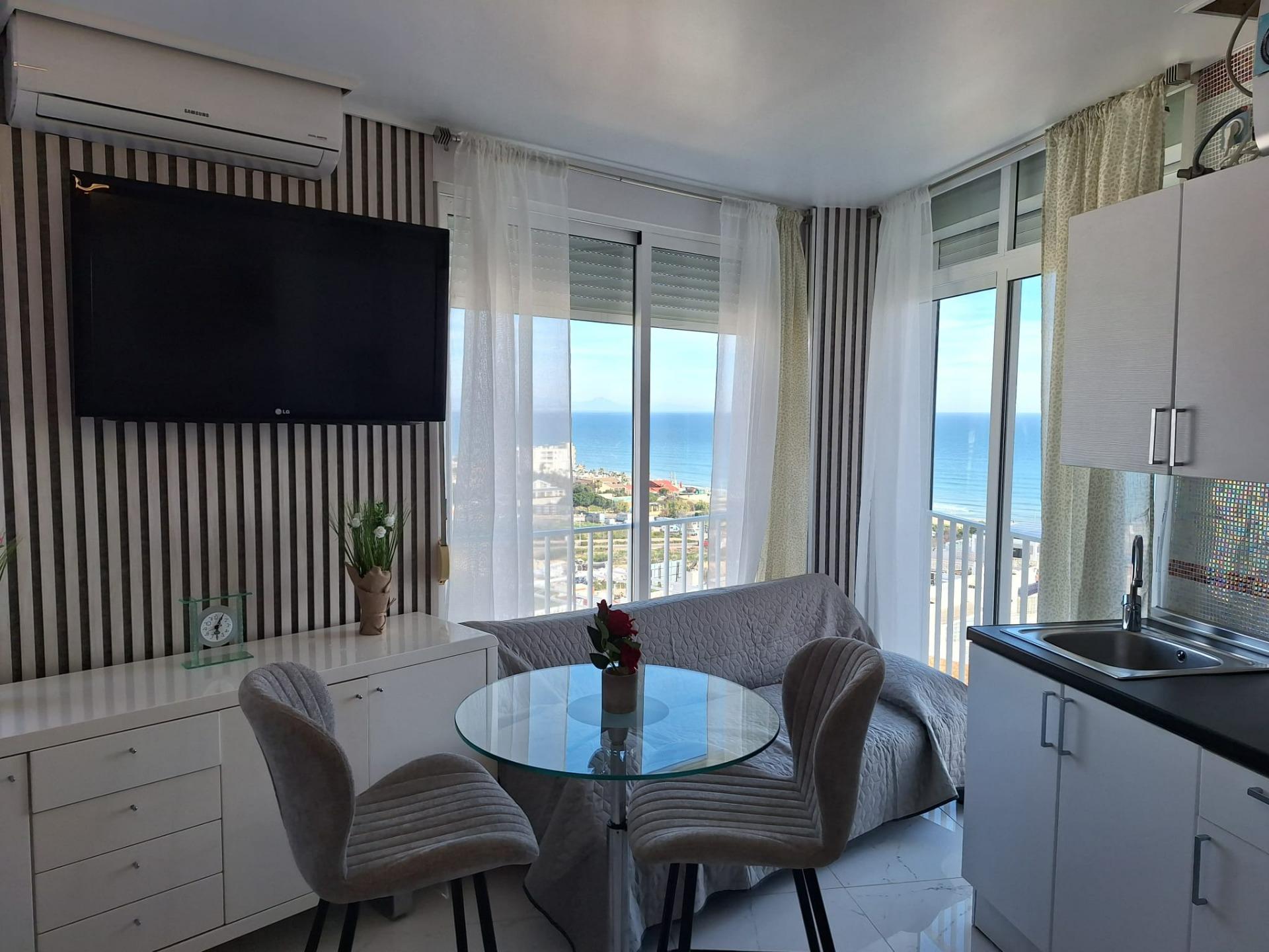 Kitchen in apartment for sale in Torrevieja