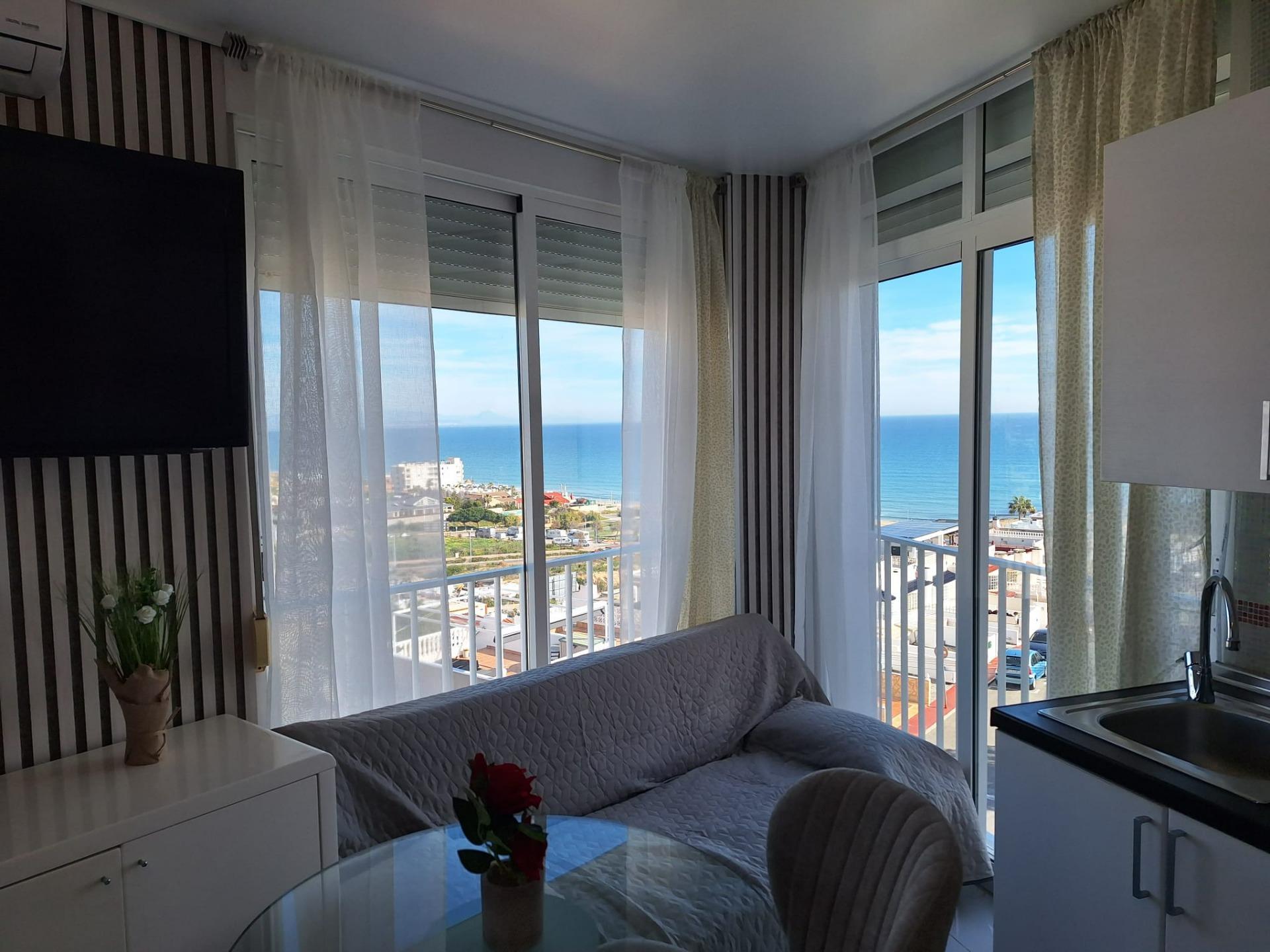 Terrace in apartment for sale in Torrevieja