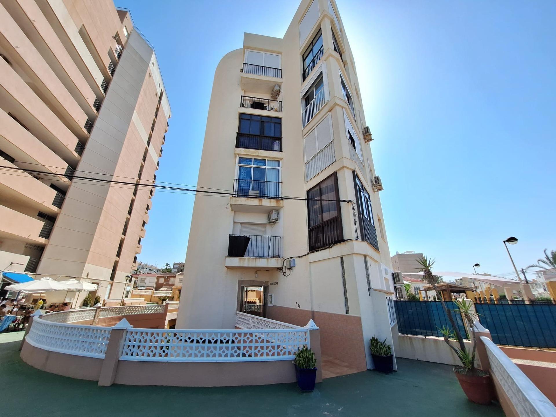 Dining area in apartment for sale in Torrevieja