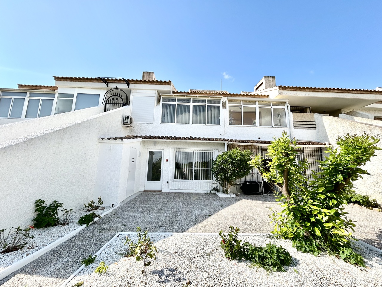 Master bedroom in apartment for sale in Villamartin
