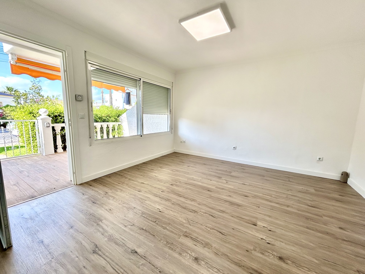 Pool area in apartment for sale in Villamartin