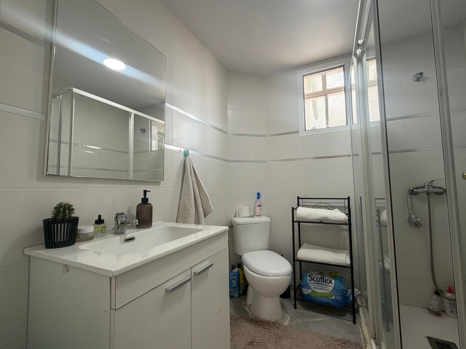 Master bedroom in apartment for sale in Almoradi