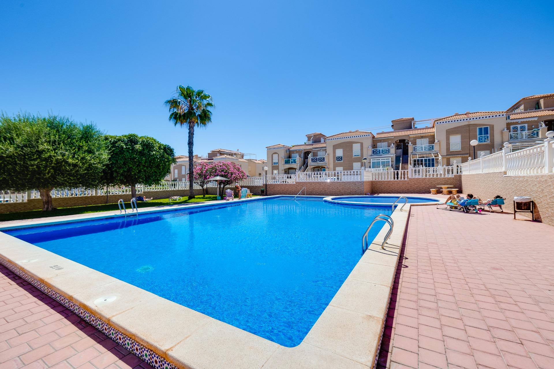 Master bedroom in bungalow for sale in Torrevieja