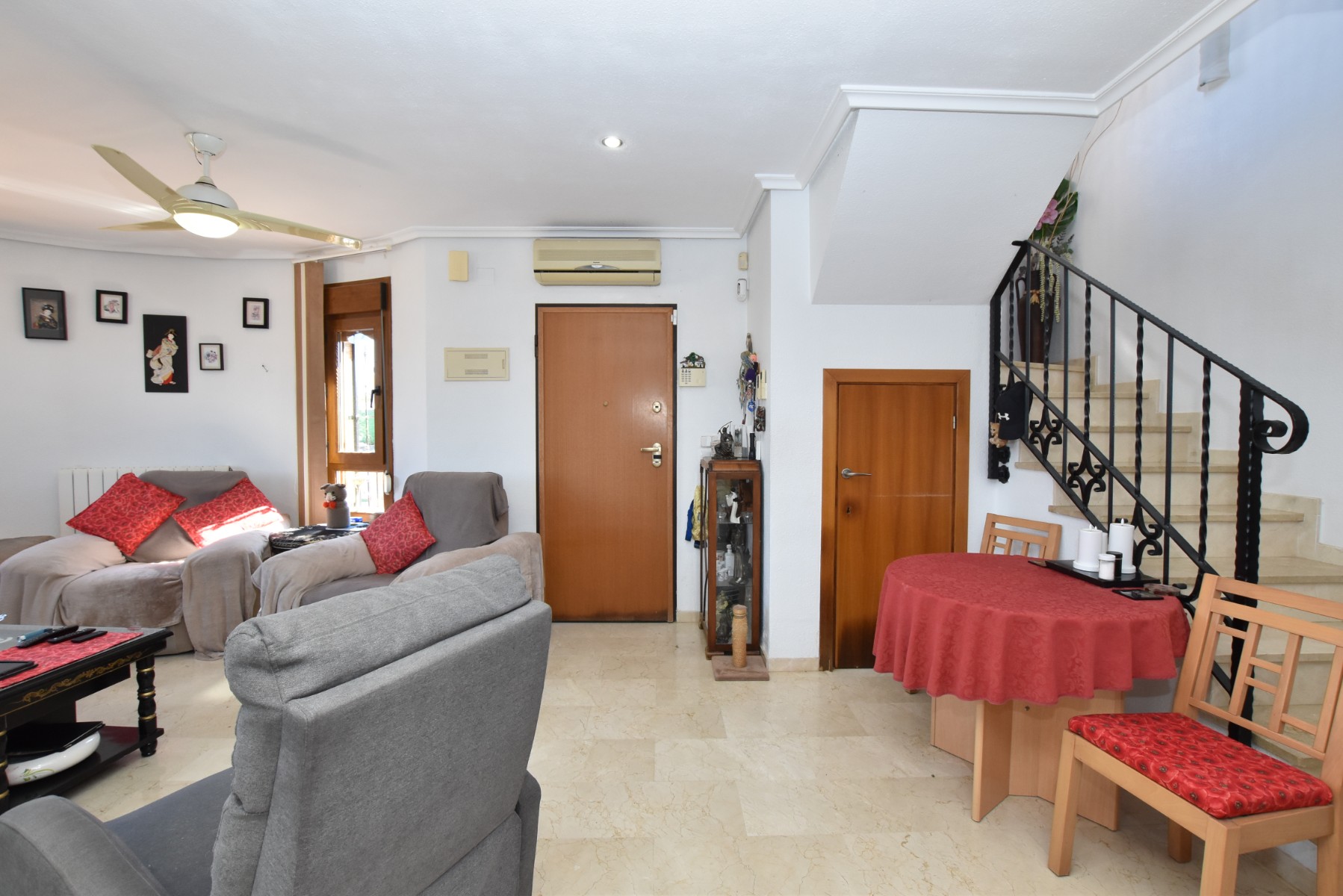 Garden in villa for sale in Algorfa
