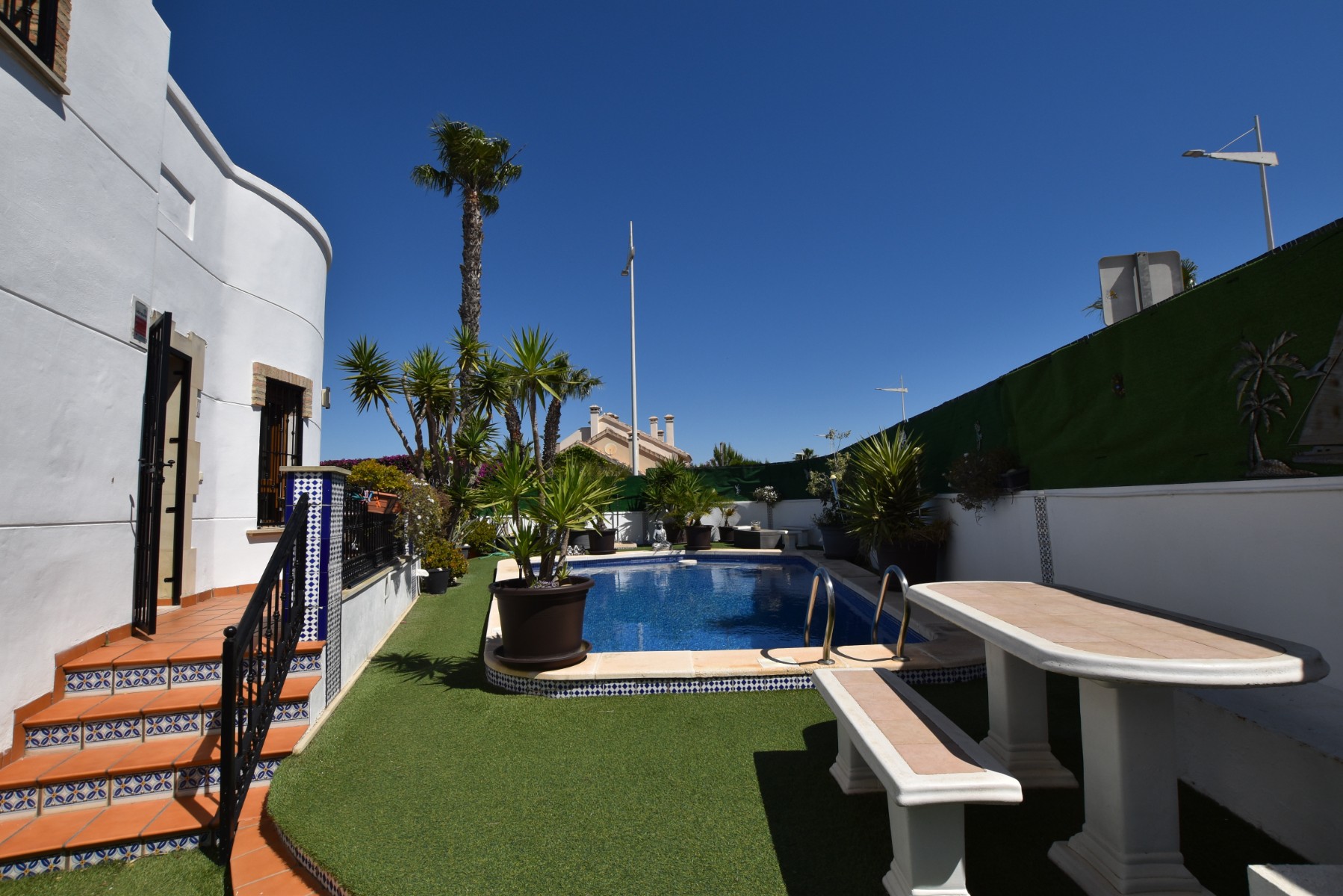 Terrace in villa for sale in Algorfa