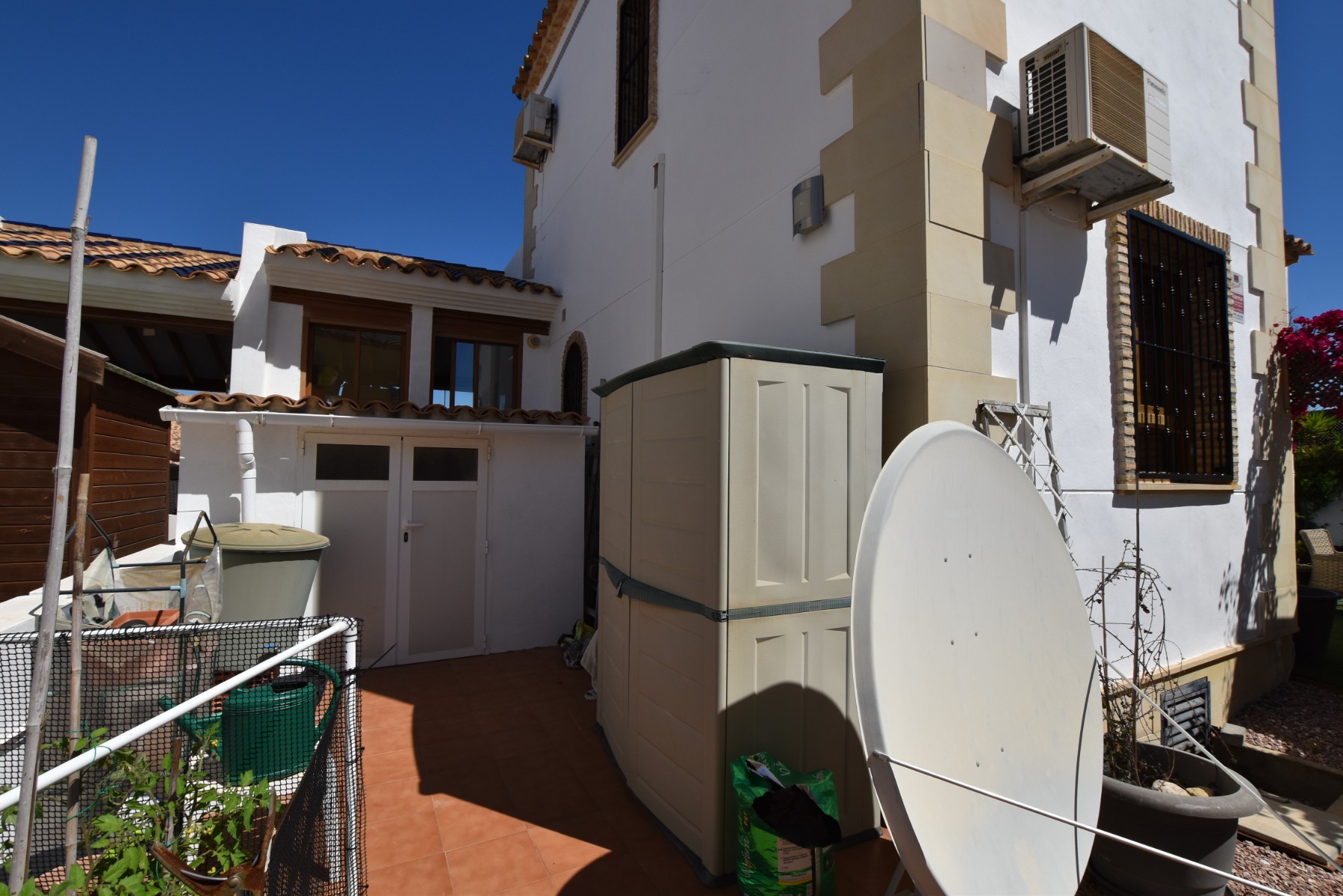 Terrace in villa for sale in Algorfa