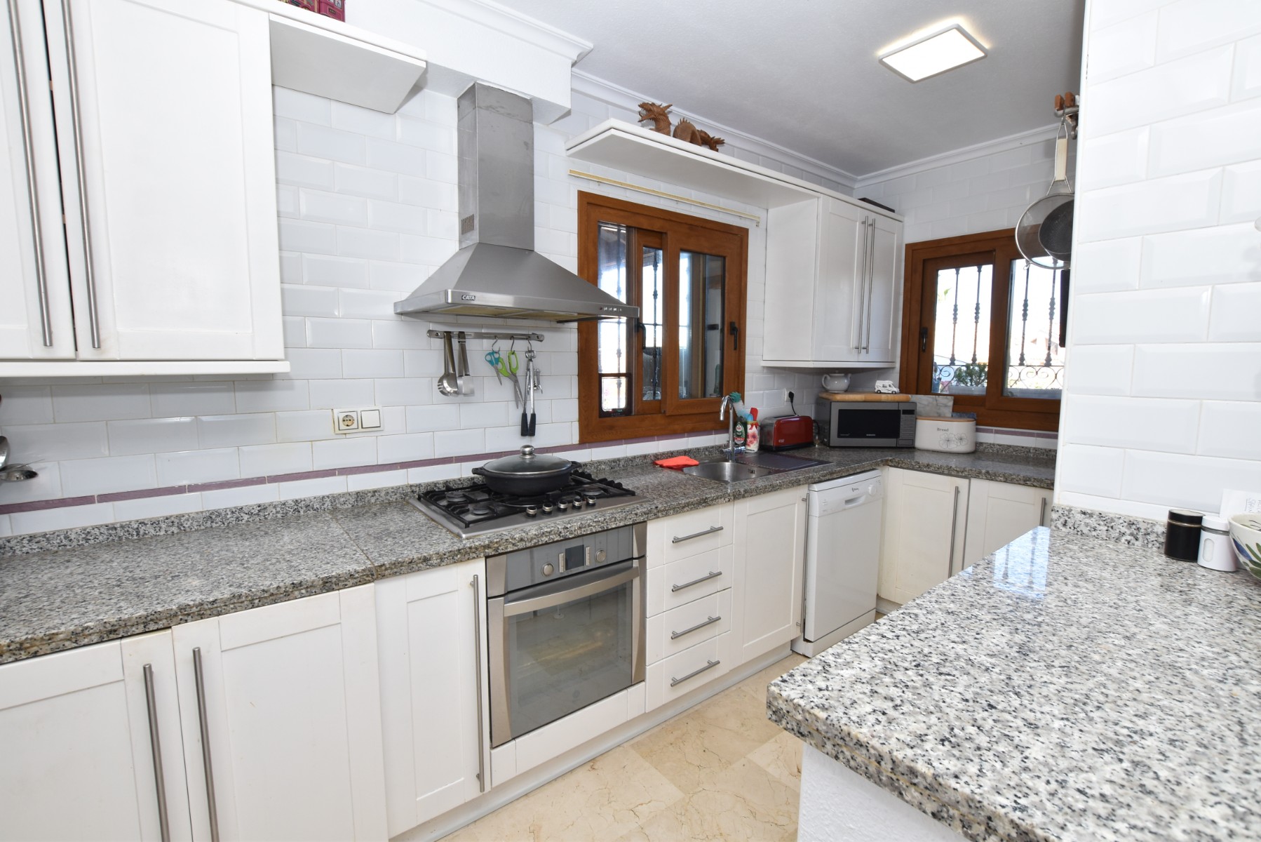 Garden in villa for sale in Algorfa