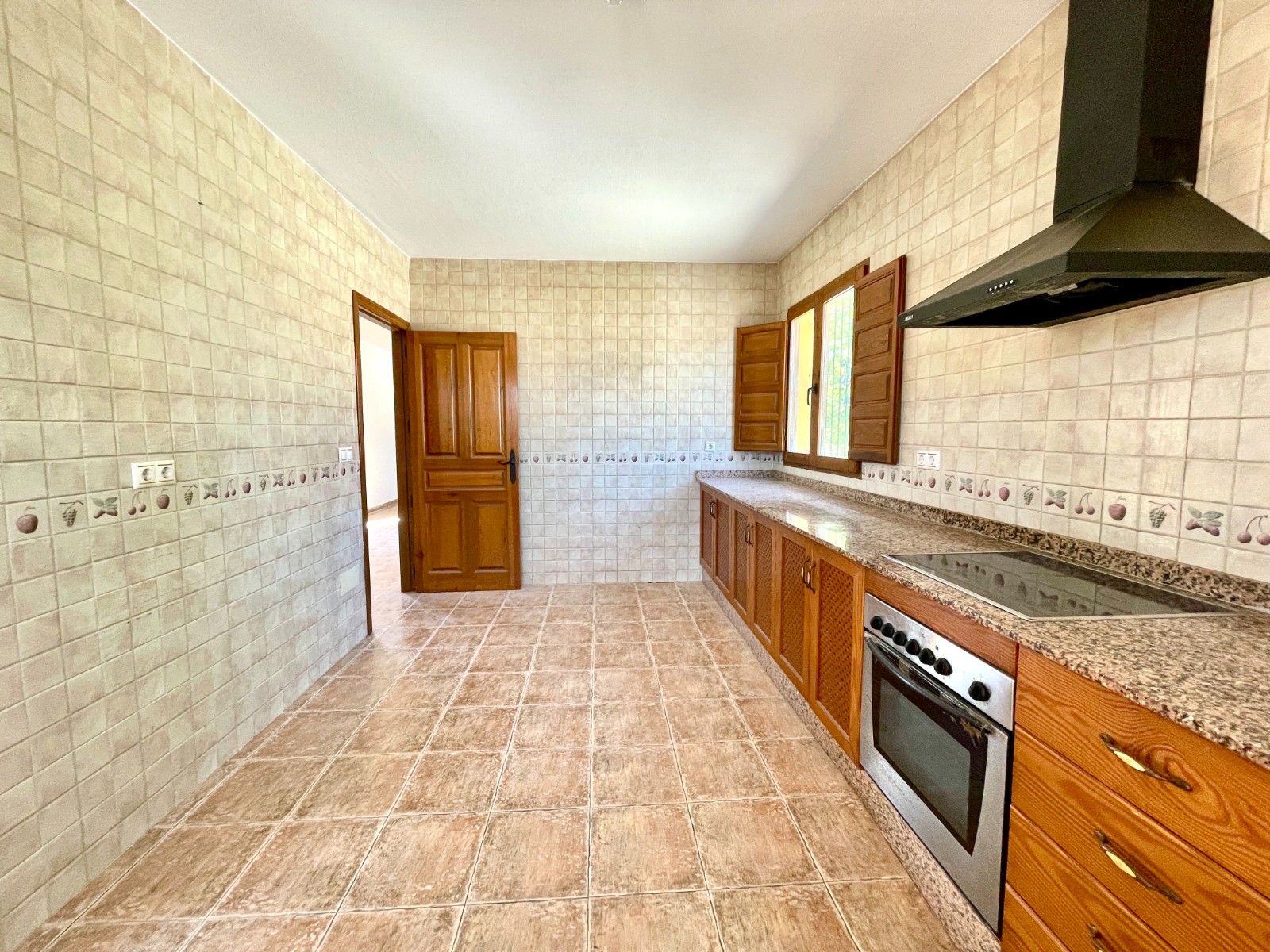 Kitchen in villa for sale in Catral