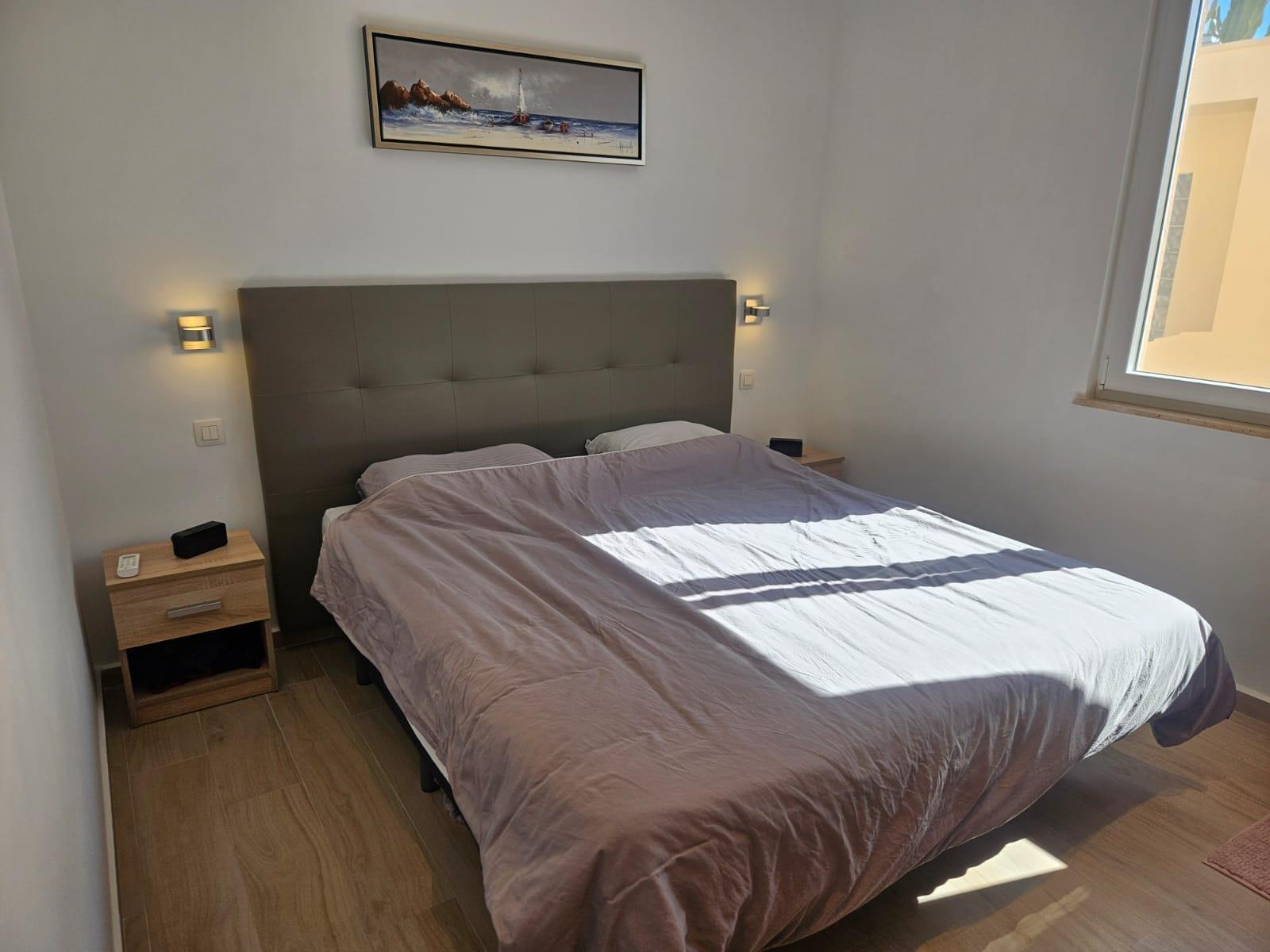 Master bedroom in villa for sale in Torrevieja