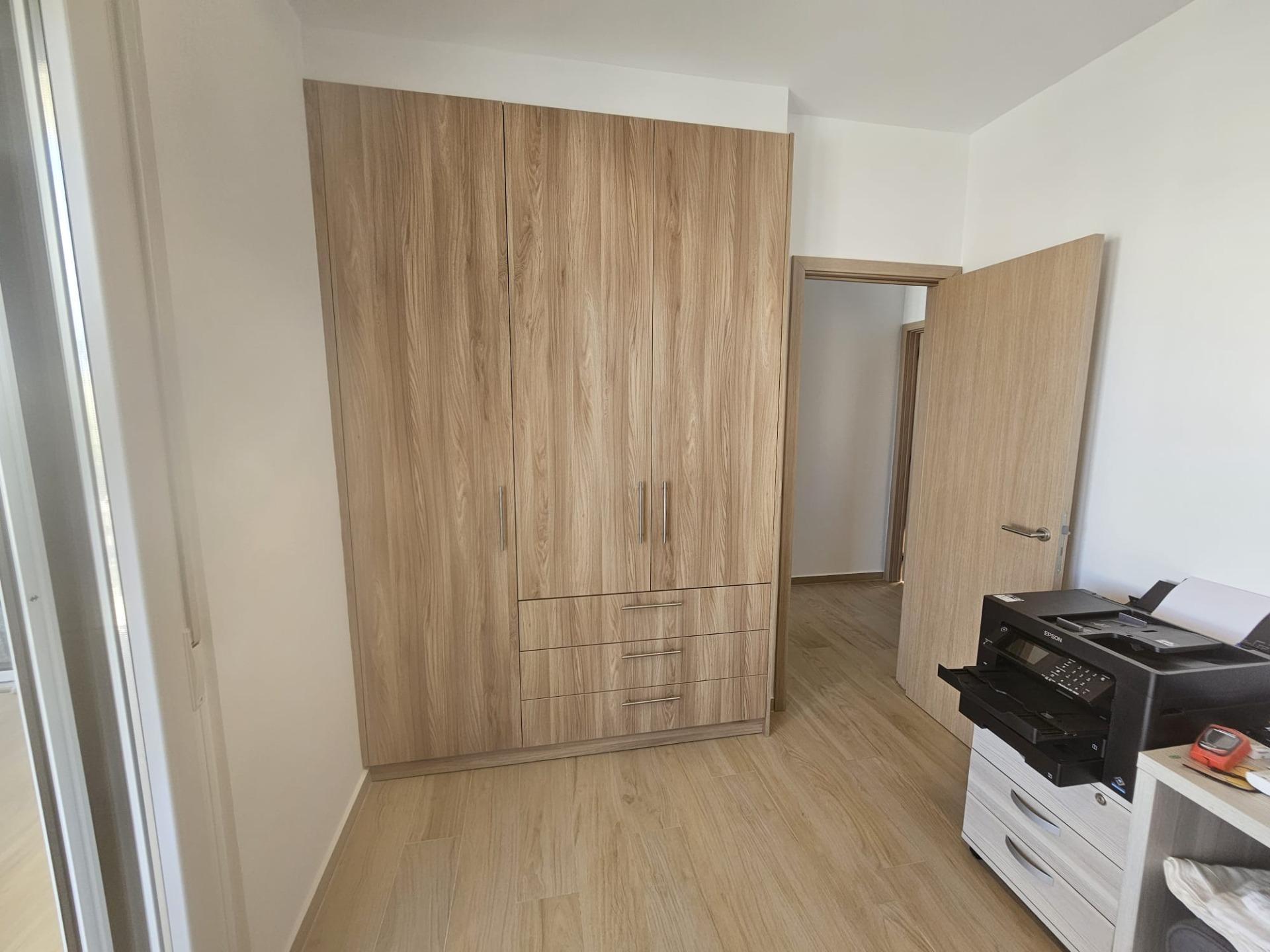 Bedroom in villa for sale in Torrevieja