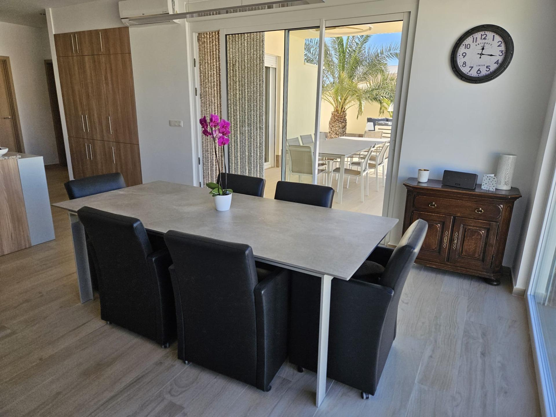 Dining area in villa for sale in Torrevieja