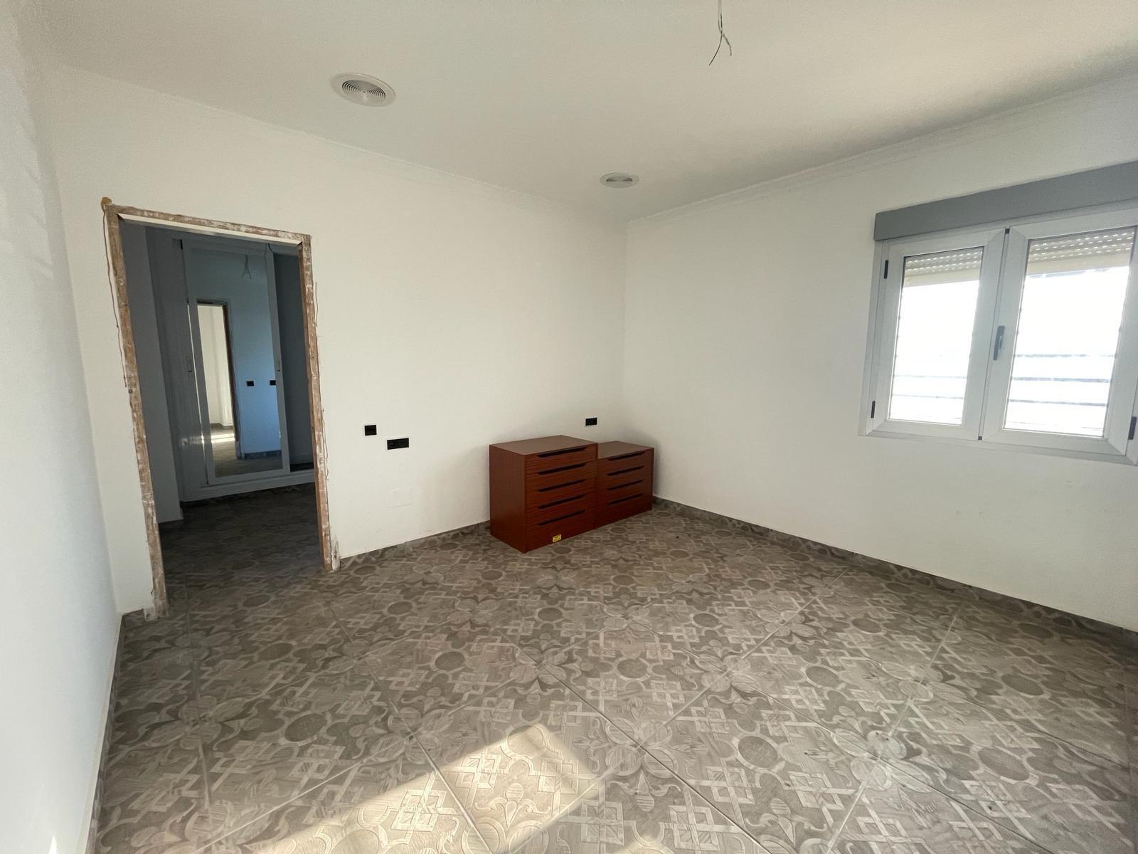 Bedroom in villa for sale in Torrevieja