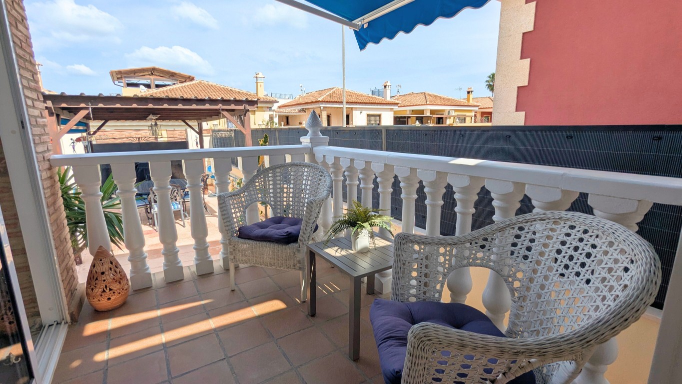 Kitchen in villa for sale in Bigastro